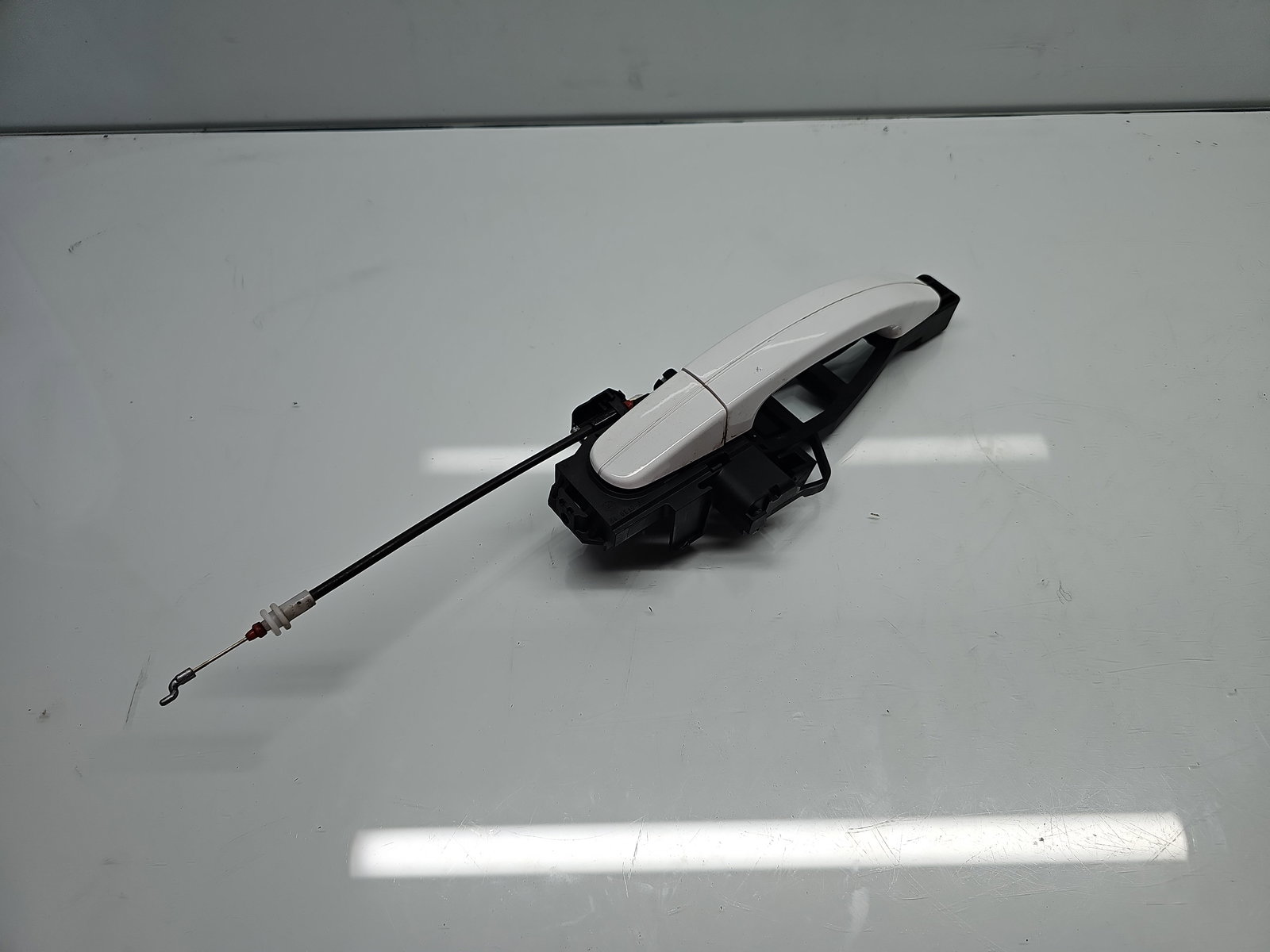 Maner usa dreapta spate Ford Focus 3 [Fabr 2010-2018] Frozen White - imagine 1