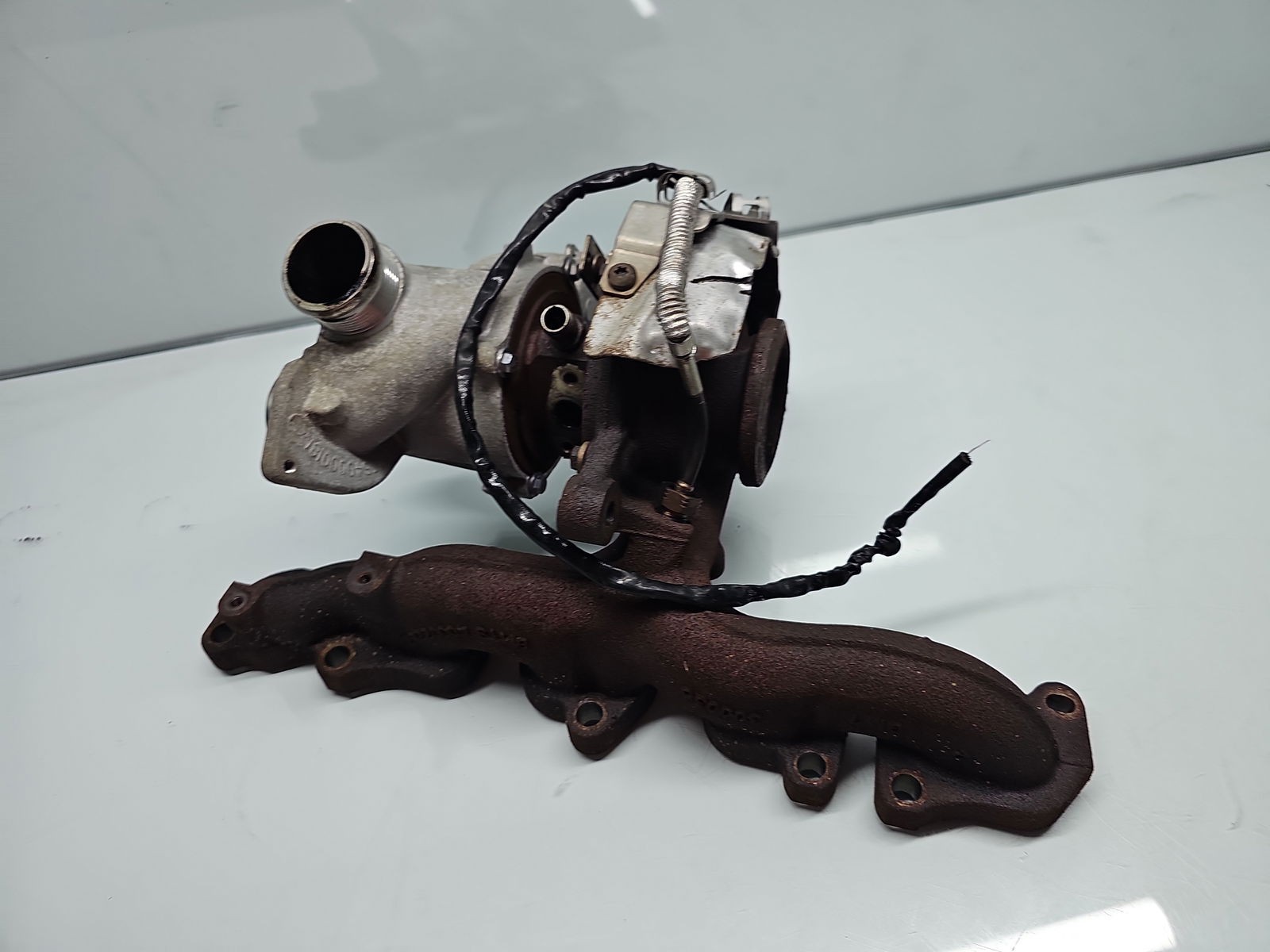 Turbina Volkswagen Golf 7 (5G) [Fabr 2014-prezent] 04L263010B 2.0 TDI CRMB 110KW / 150CP - imagine 4