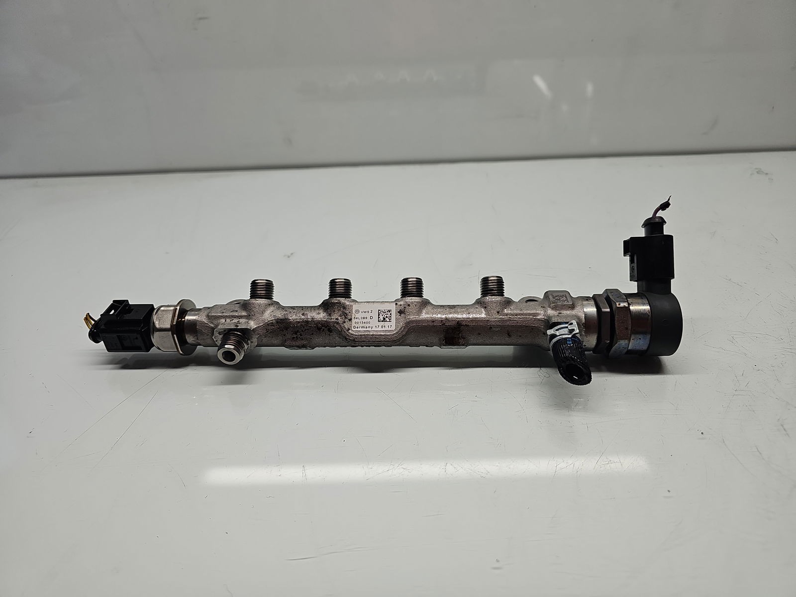 Rampa injectoare Seat Leon (5F1) [Fabr 2012-2018] 04L089D 2.0 TDI CRMB 110KW / 150CP - imagine 6