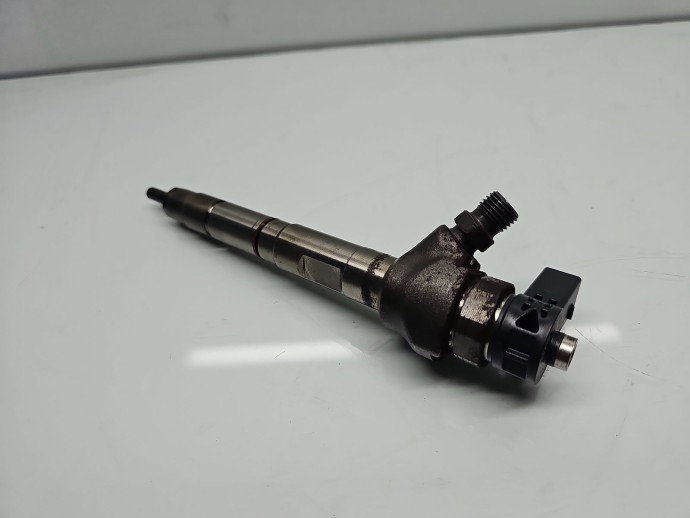 Injector Volkswagen Passat B8 (3G2) [Fabr 2015-prezent] 04L130277AC 2.0 TDI CRMB 110KW / 150CP