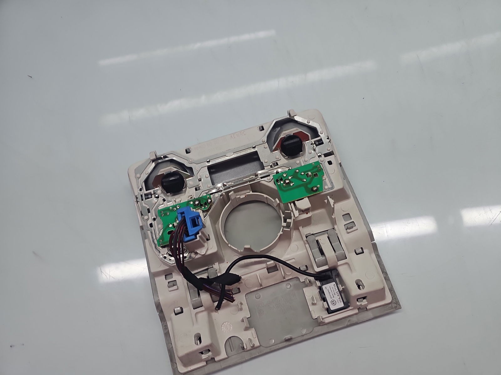 Plafoniera fata Volkswagen Passat CC (357) [Fabr 2008-2012] Break 1K0947105AE - imagine 3