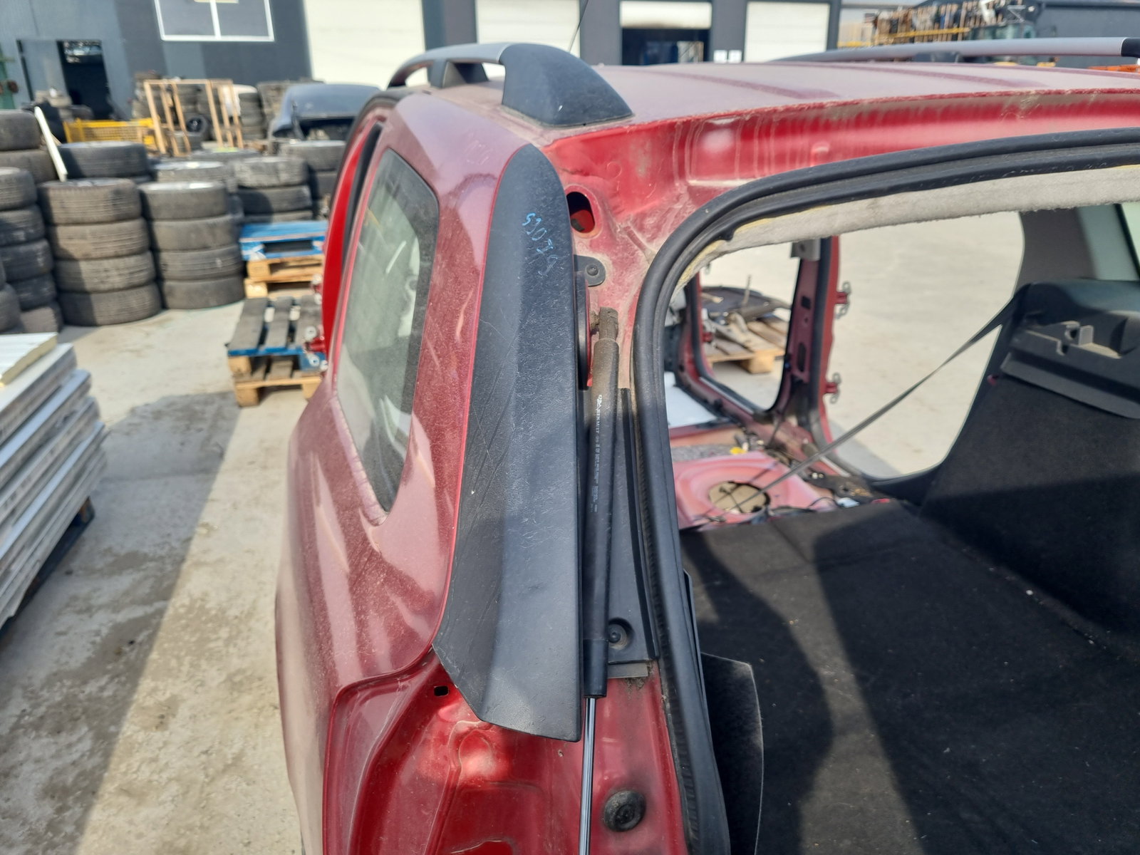 Ornament stalp stanga Dacia Logan MCV 2 [Fabr 2013-2022] Break OEM - imagine 4