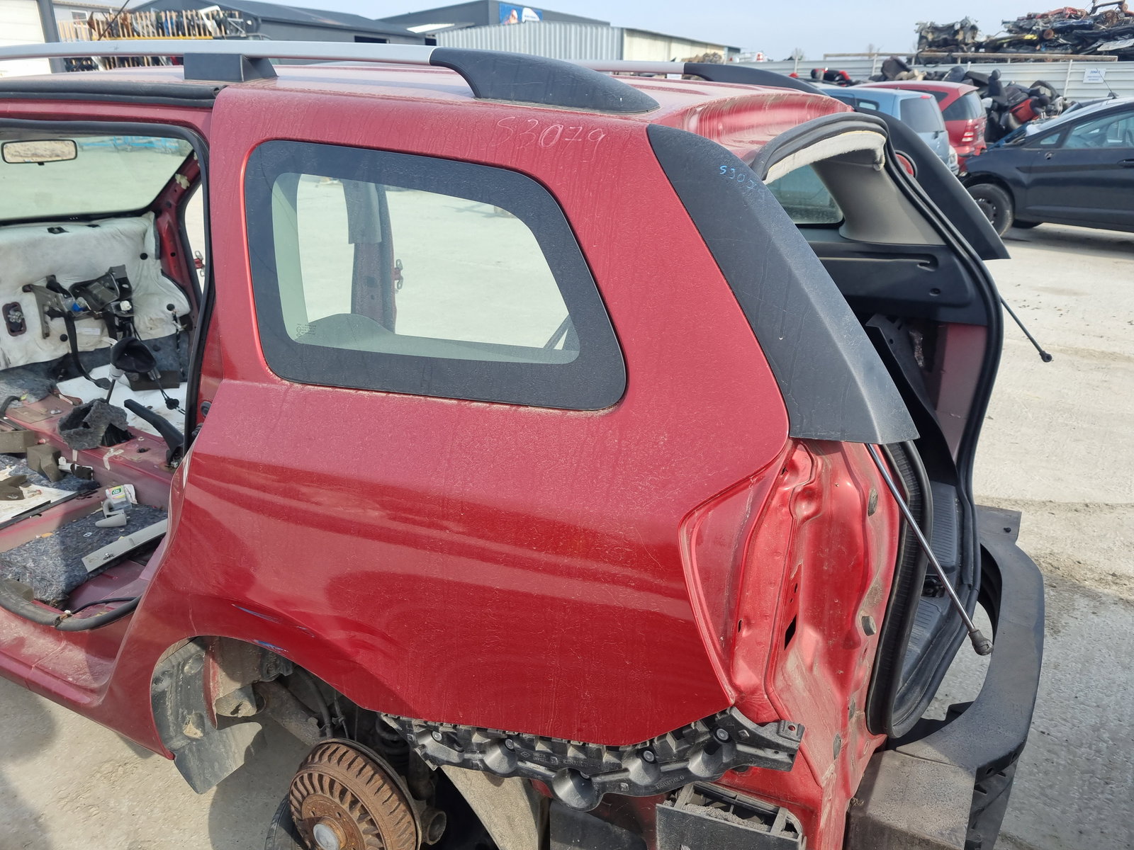 Aripa stanga spate Dacia Logan MCV 2 [Fabr 2013-2022] Break ROSU - imagine 1