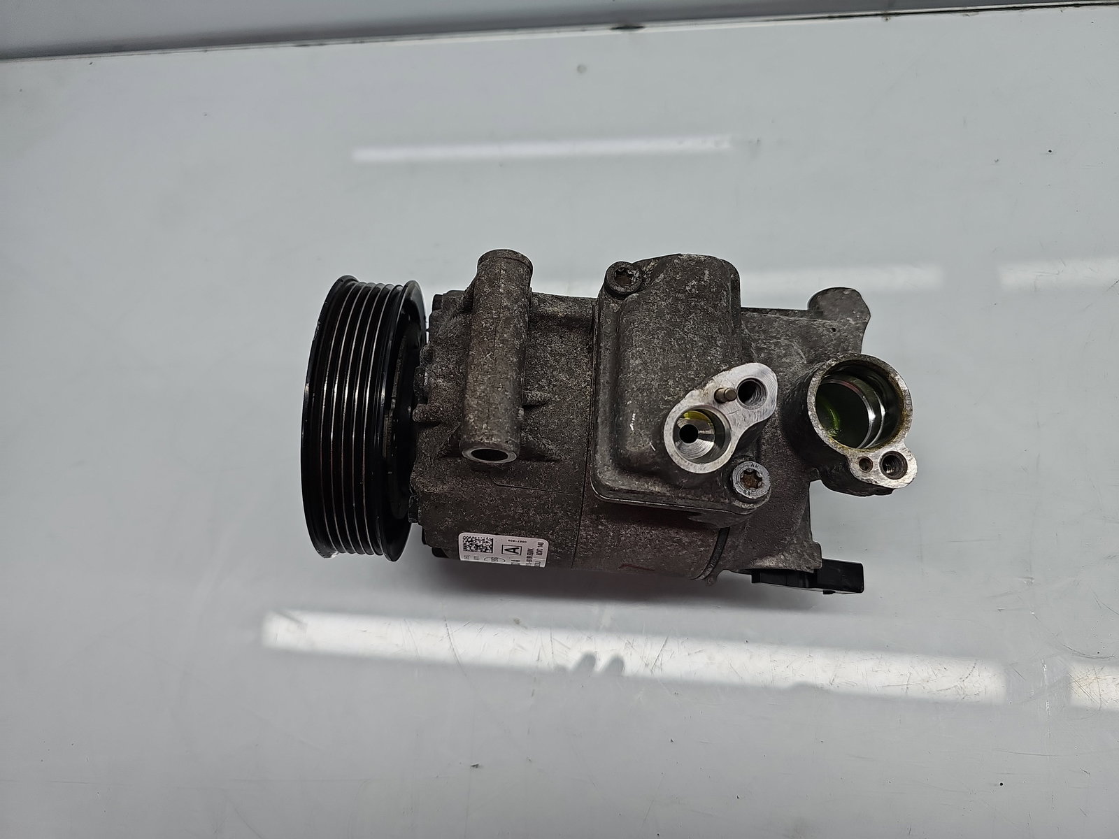 Compresor clima Volkswagen Golf 6 (5K1) [Fabr 2009-2013] 5N0820803A 1.6 TDI CAYC 77KW / 105CP - imagine 2