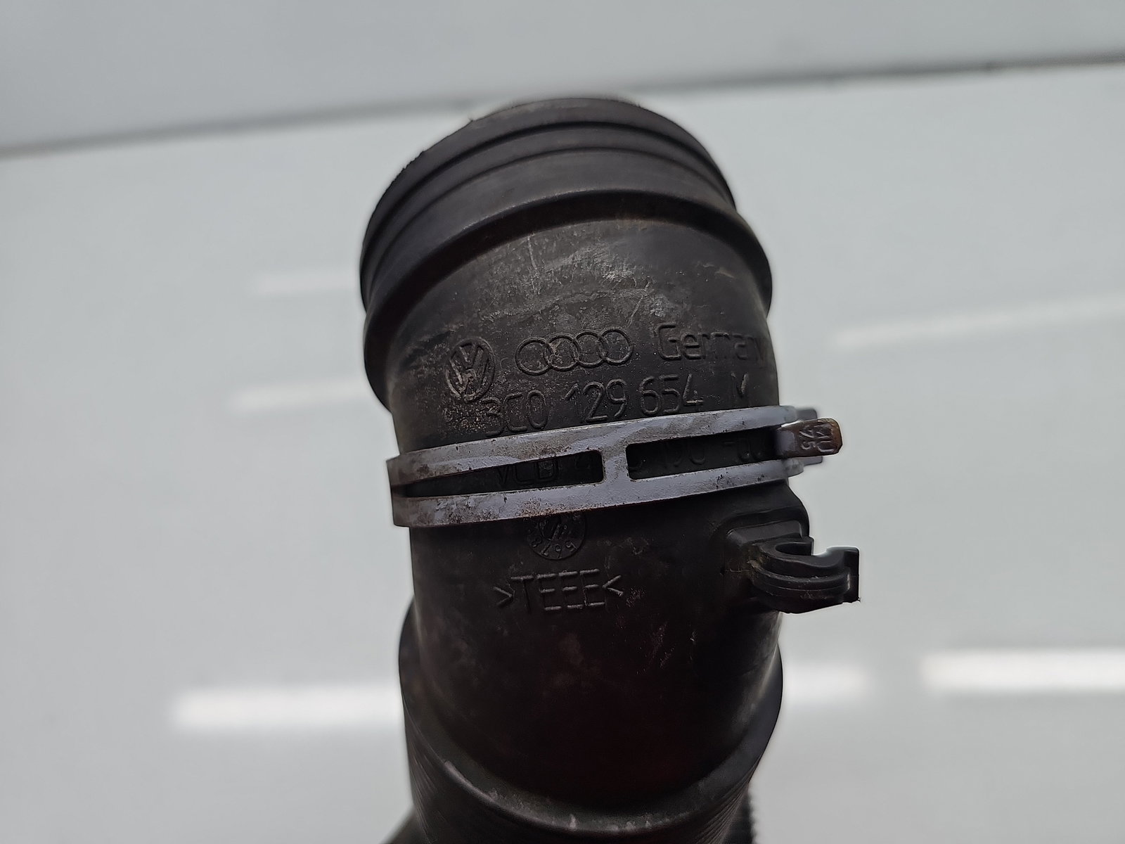 Tub admisie aer Volkswagen Golf 6 (5K1) [Fabr 2009-2013] 3C0129654M 1.6 TDI CAYC 77KW / 105CP - imagine 5