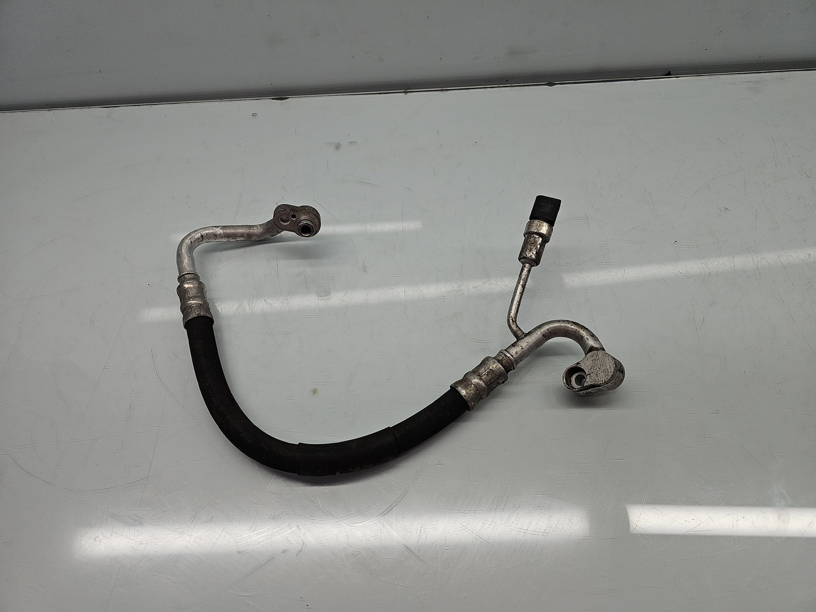 Conducta AC Volkswagen Golf 6 (5K1) [Fabr 2009-2013] 1K0820721CA 1.6 TDI CAYC 77KW / 105CP - imagine 1