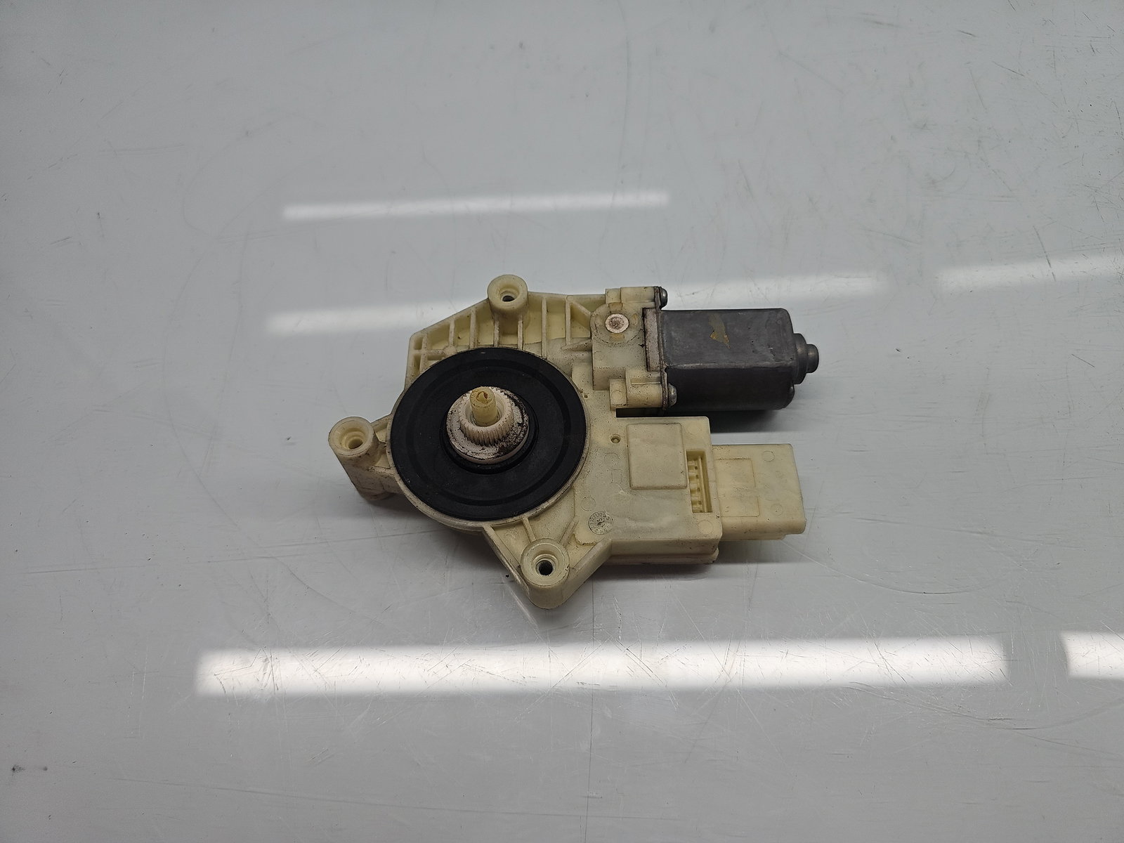 Motoras geam stanga spate PEUGEOT 308 (II) [Fabr 2013-2020] 9678190080 - imagine 1