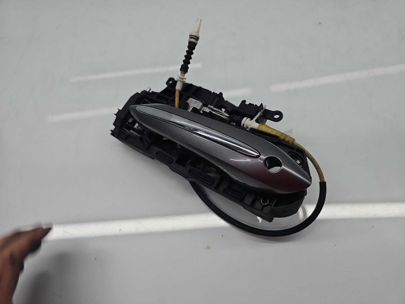 Maner usa dreapta fata Bmw 5 (F10) [Fabr 2011-2016] Berlina Facelift A52 Spacegrau Metalc - imagine 4