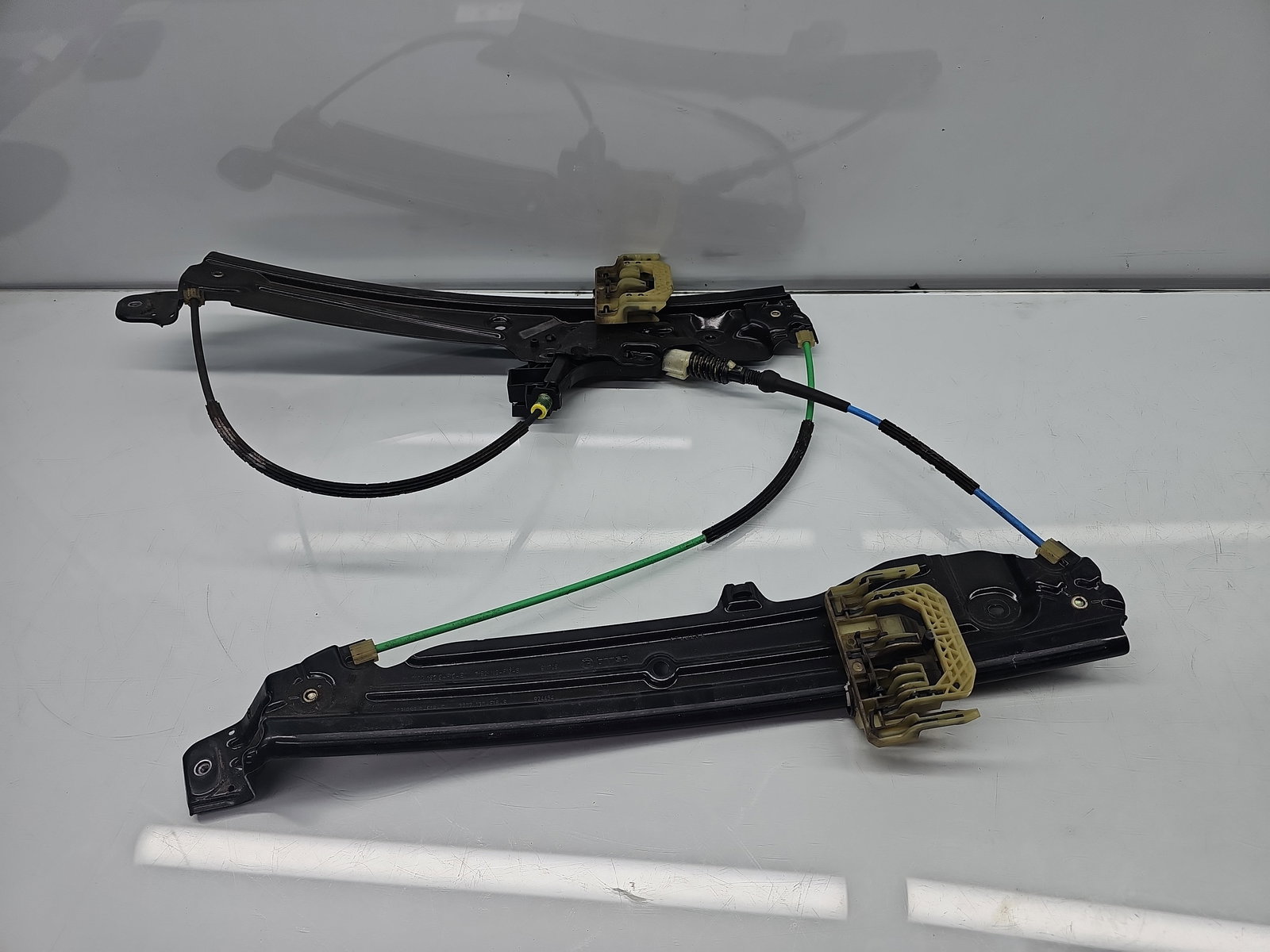 Macara electrica geam dreapta fata Bmw 5 (F10) [Fabr 2011-2016] Berlina Facelift 7182132 - imagine 1