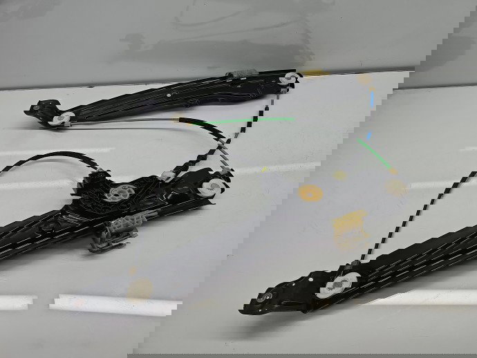 Macara electrica geam dreapta fata Bmw 5 (F10) [Fabr 2011-2016] Berlina Facelift 7182132