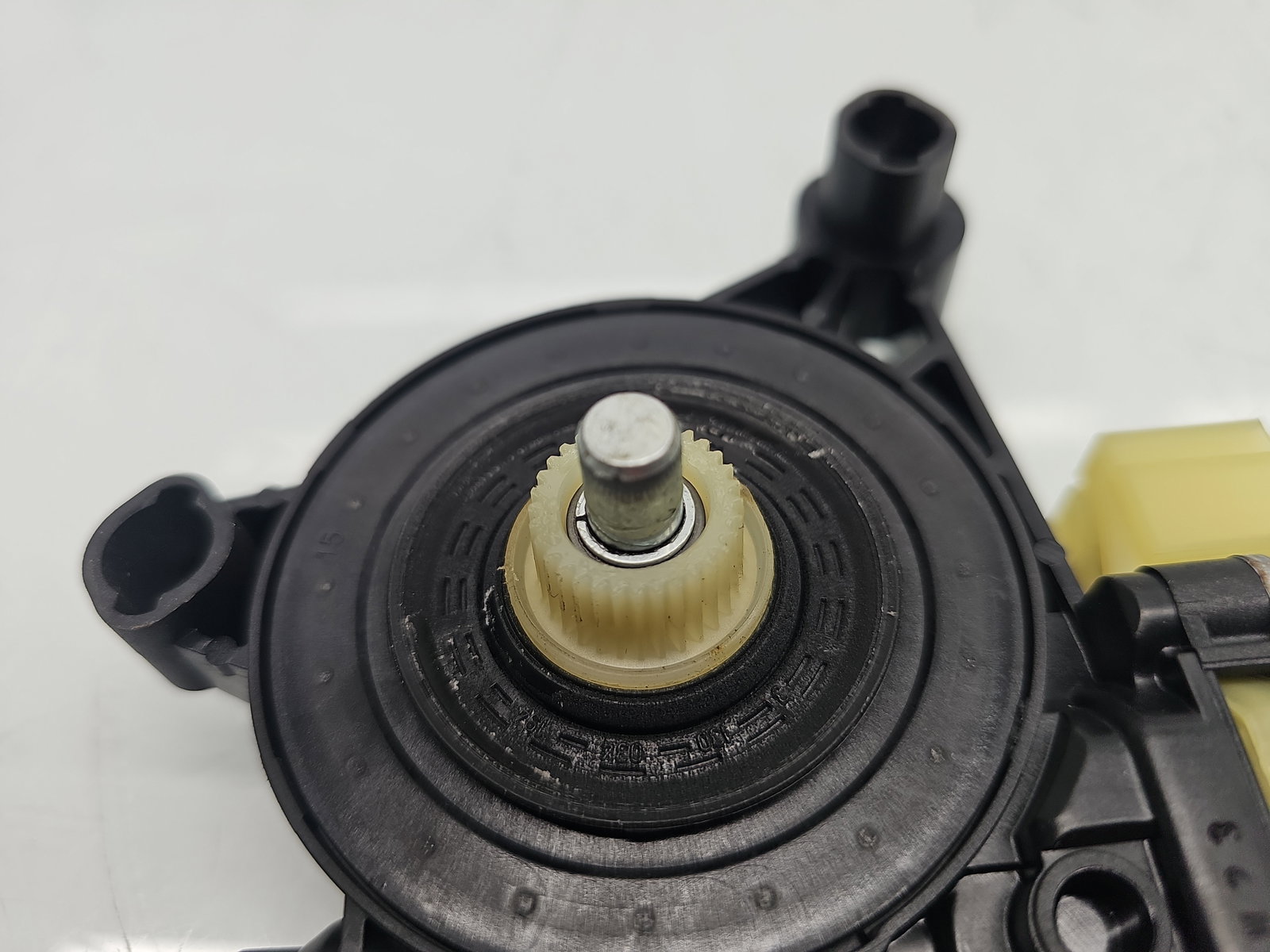 Motoras geam stanga fata AUDI A3 (8VS) [Fabr 2013-prezent] Berlina S-line 5Q0959802B - imagine 2