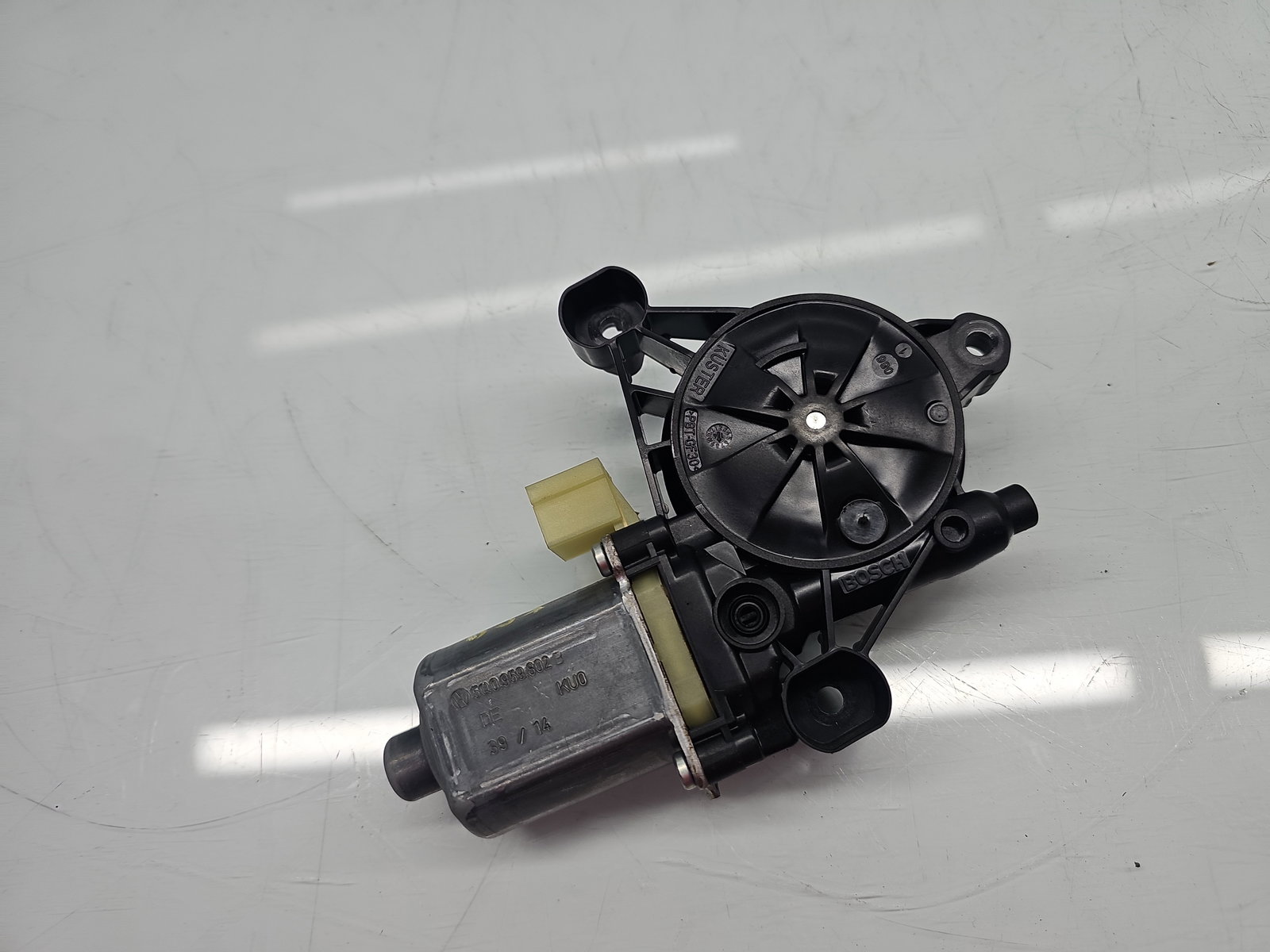 Motoras geam stanga fata AUDI A3 (8VS) [Fabr 2013-prezent] Berlina S-line 5Q0959802B - imagine 4