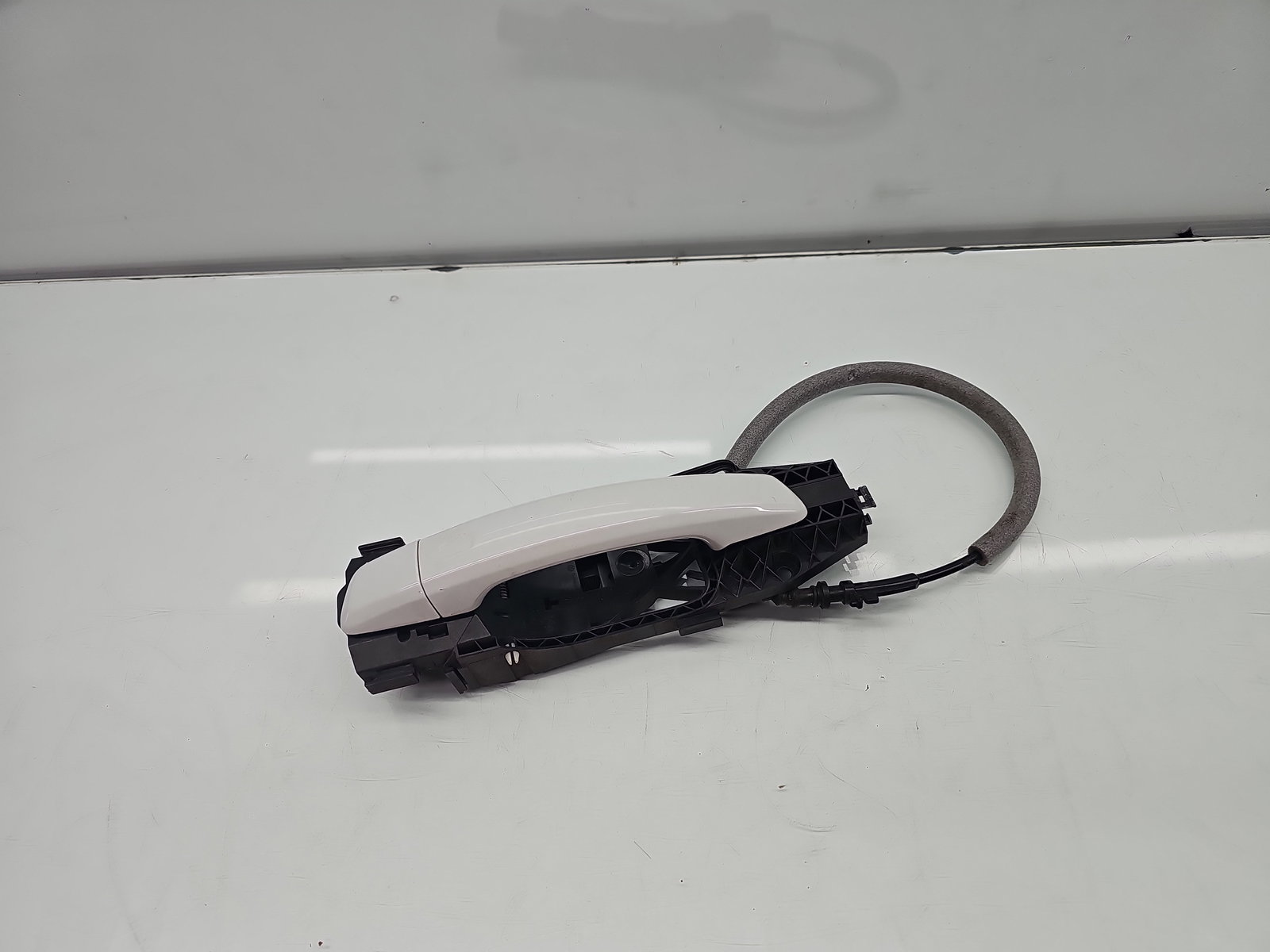 Maner usa stanga fata AUDI A3 (8VS) [Fabr 2013-prezent] Berlina S-line LS9R - imagine 3