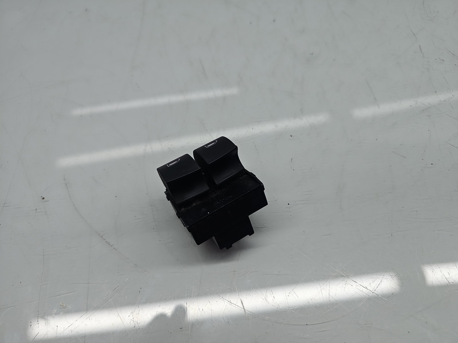 Butoane comanda geamuri sofer AUDI A3 (8P1) [Fabr 2003-2012] 8Z0959851G - imagine 2