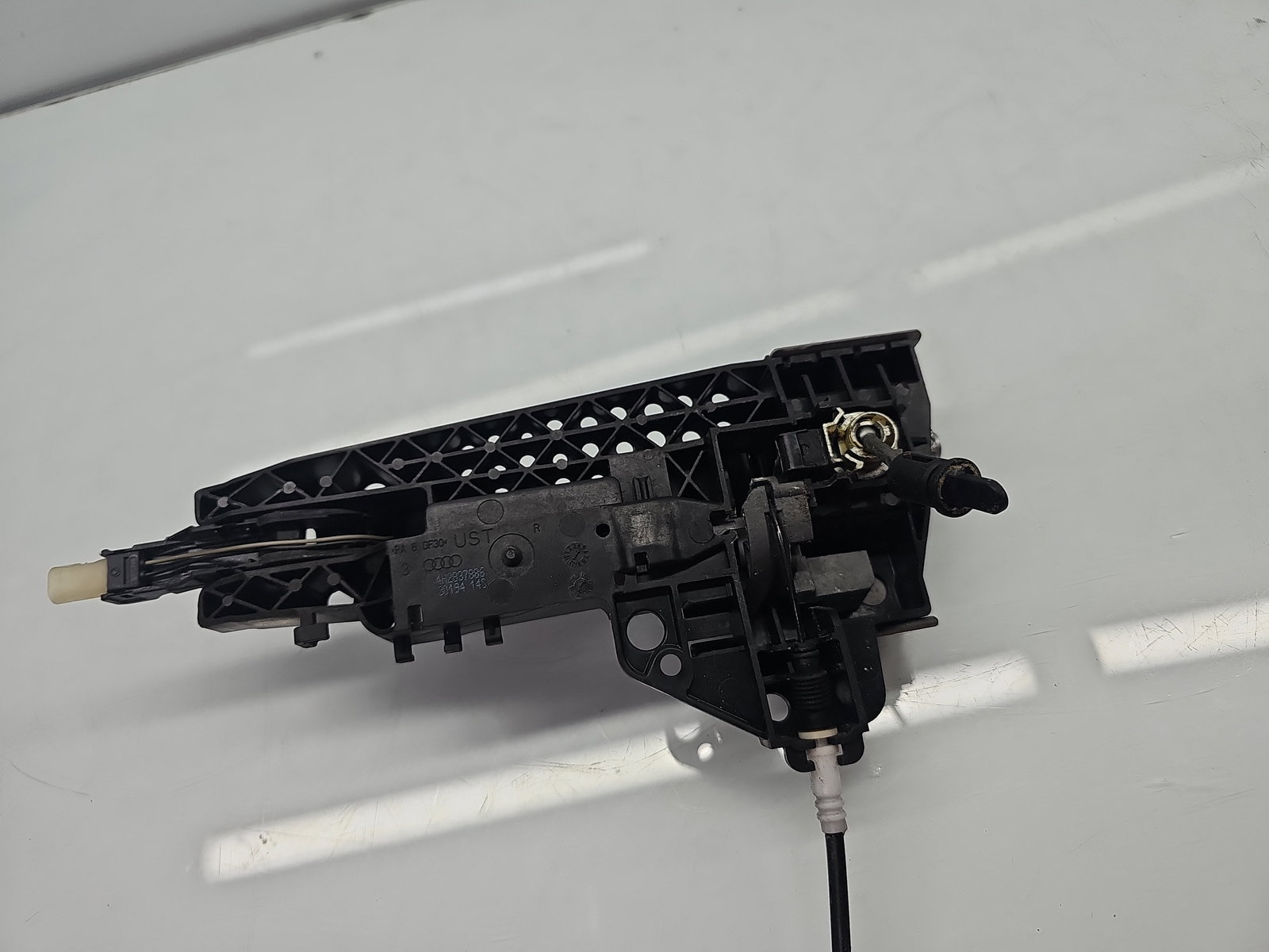 Maner usa dreapta fata AUDI A6 (4G2, C7) S-line [Fabr 2012-2017] LY8X - imagine 3