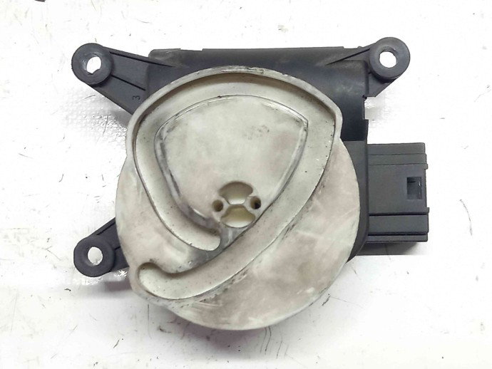 Motoras clapeta aeroterma bord 8E1820511C Audi A4 (8EC, B7) [Fabr 2004-2008] 2.0 BLB