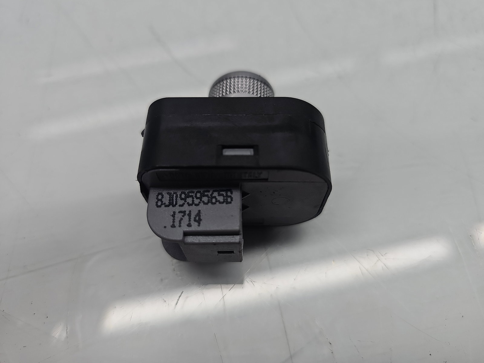 Buton reglaj oglinzi AUDI A6 (4G2, C7) S-line [Fabr 2012-2017] 8J0959565B - imagine 4