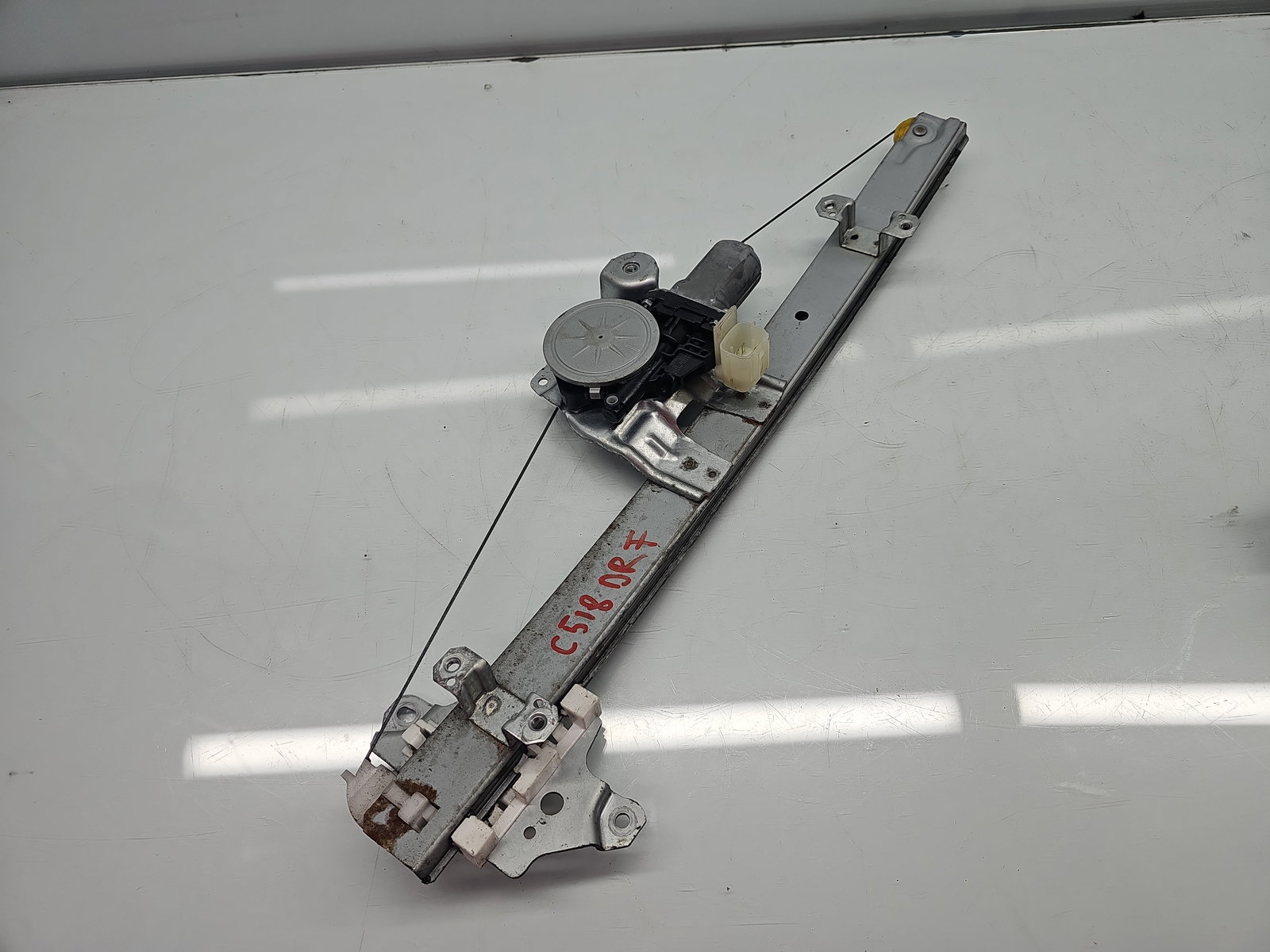 Macara electrica geam dreapta fata Nissan X-Trail (T32) [Fabr 2013-prezent] 80732 4CA1A - imagine 2