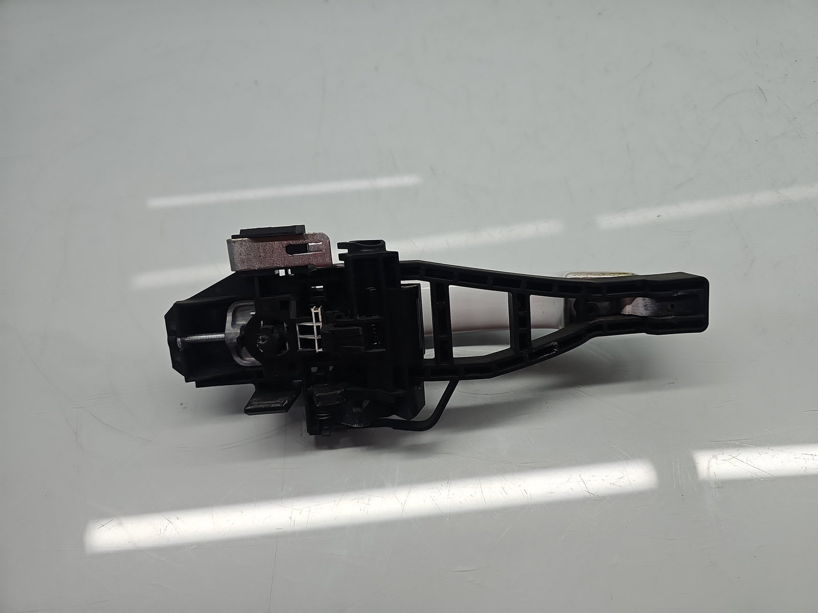 Maner usa stanga spate Ford Focus 3 [Fabr 2010-2018] Frozen White - imagine 4