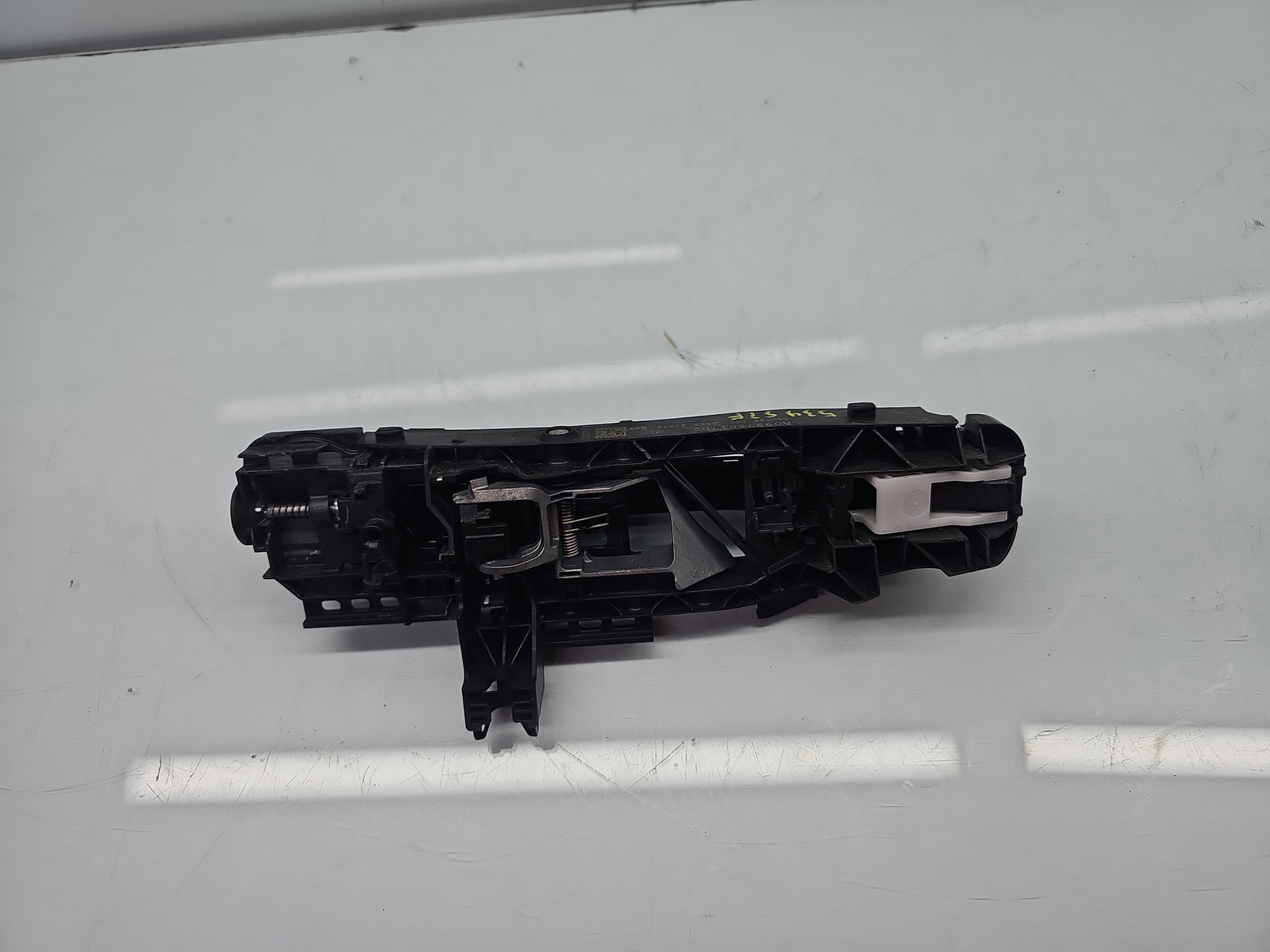 Maner usa stanga fata Mercedes Clasa A (W177) [Fabr 2019-2024] Berlina AMG 191U Negru Cosmos - imagine 3