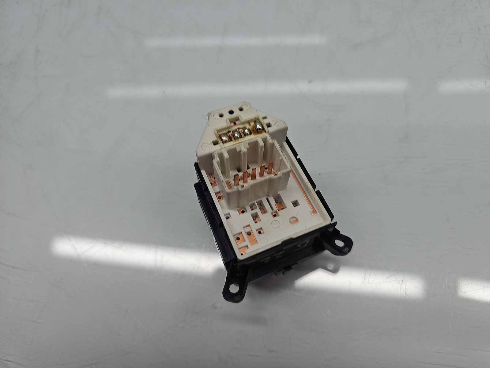 Buton reglaj oglinzi Hyundai ix35 (LM) [Fabr 2010-2017] 383480-1110 - imagine 4