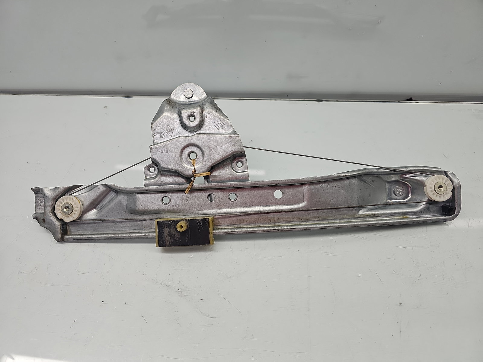 Macara electrica geam stanga spate Dacia Duster 2 [Fabr 2017-2023] 827210622R - imagine 1