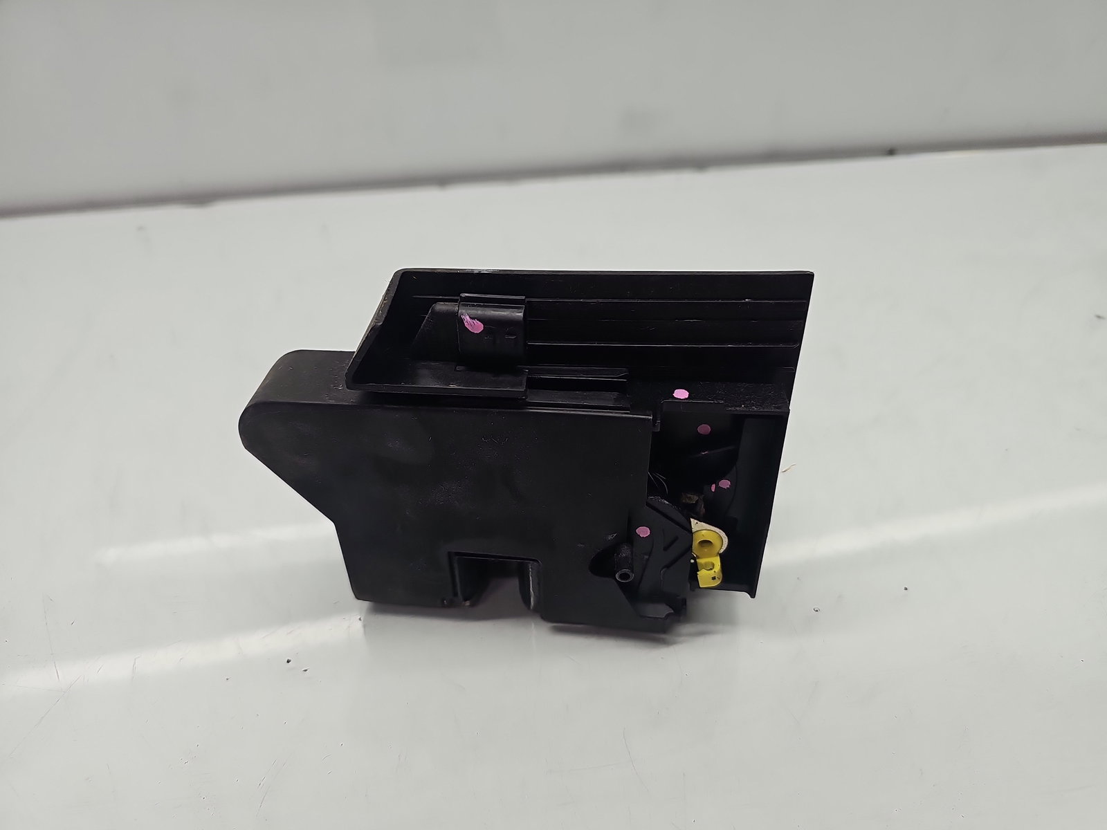 Broasca usa stanga spate Dacia Duster 2 [Fabr 2017-2023] 825038107R - imagine 2