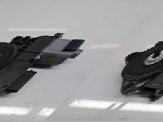 Motoras geam stanga fata Hyundai i40 Wagon [Fabr 2012-2019] 82450-3Z010