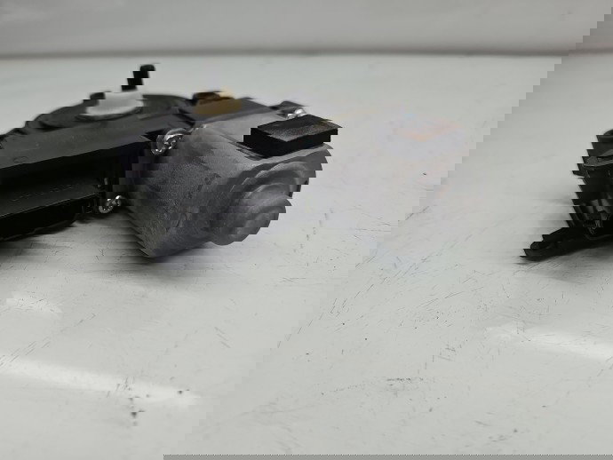 Motoras geam stanga fata Hyundai i40 Wagon [Fabr 2012-2019] 82450-3Z010