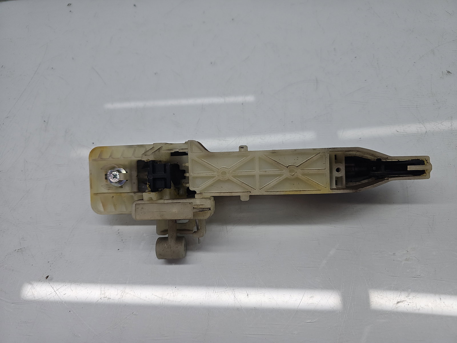 Maner usa stanga spate Hyundai i40 Wagon [Fabr 2012-2019] Sleek Silver - imagine 3