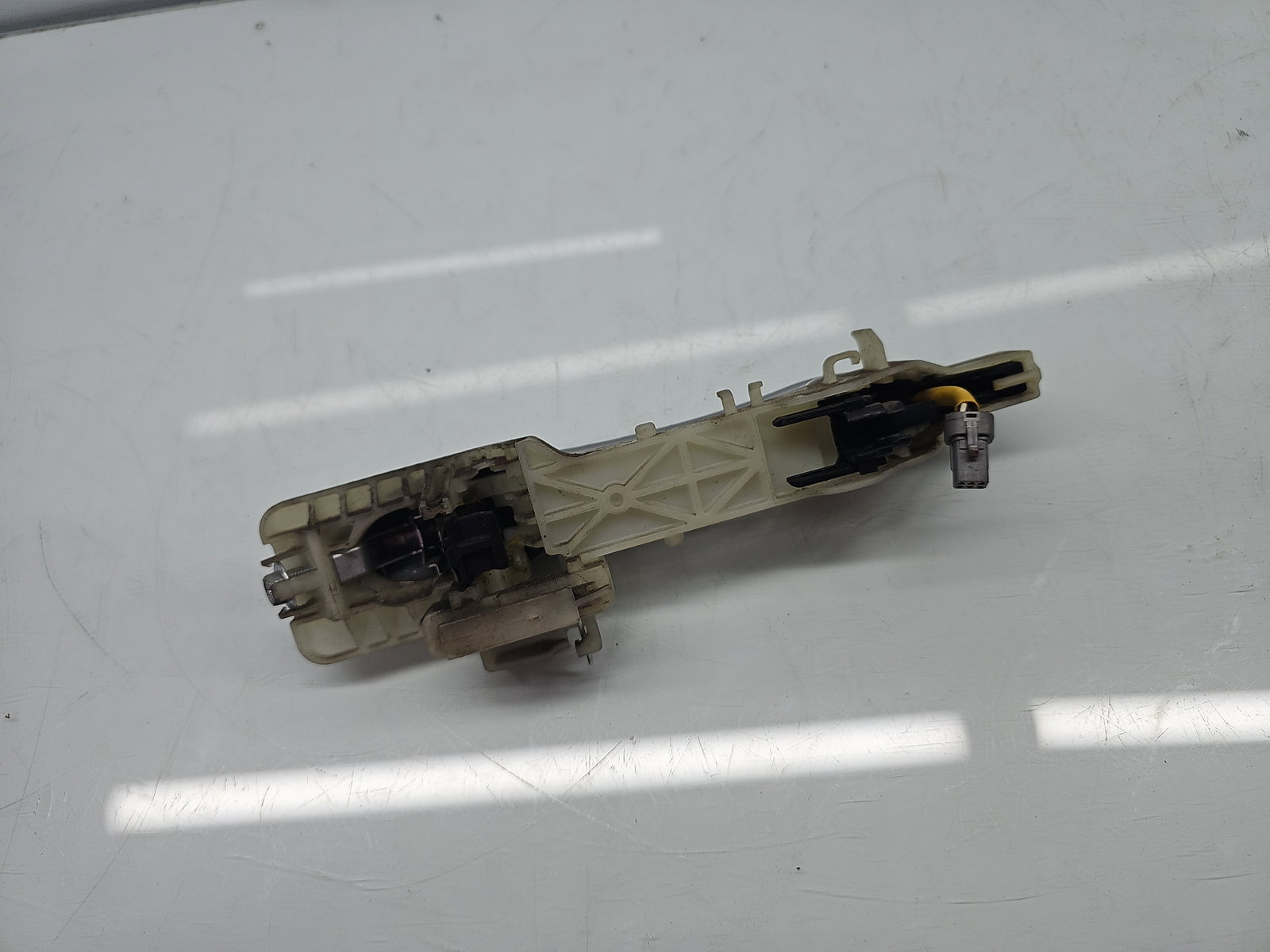 Maner usa stanga fata Hyundai i40 Wagon [Fabr 2012-2019] Sleek Silver - imagine 4