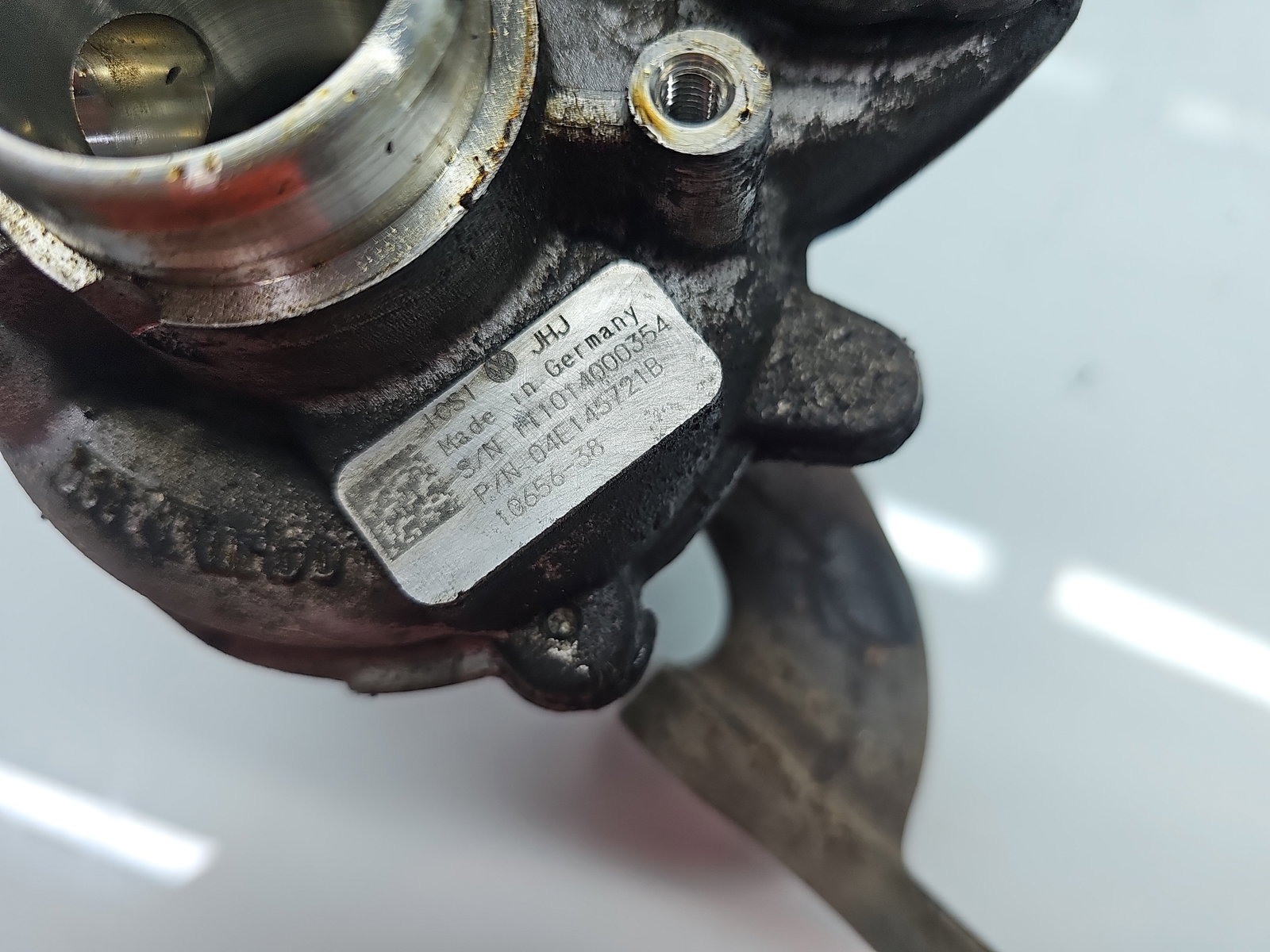 Turbina AUDI A3 (8VS) [Fabr 2013-prezent] 04E145721B 1.4 TFSI CZEA 110KW / 150CP - imagine 5