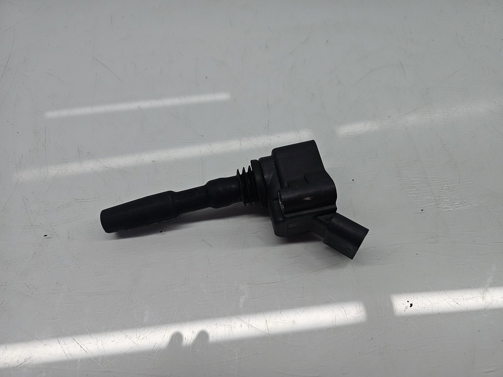 Bobina inductie AUDI A3 (8VS) [Fabr 2013-prezent] 04E905110E 1.4 TFSI CZEA 110KW / 150CP - imagine 1