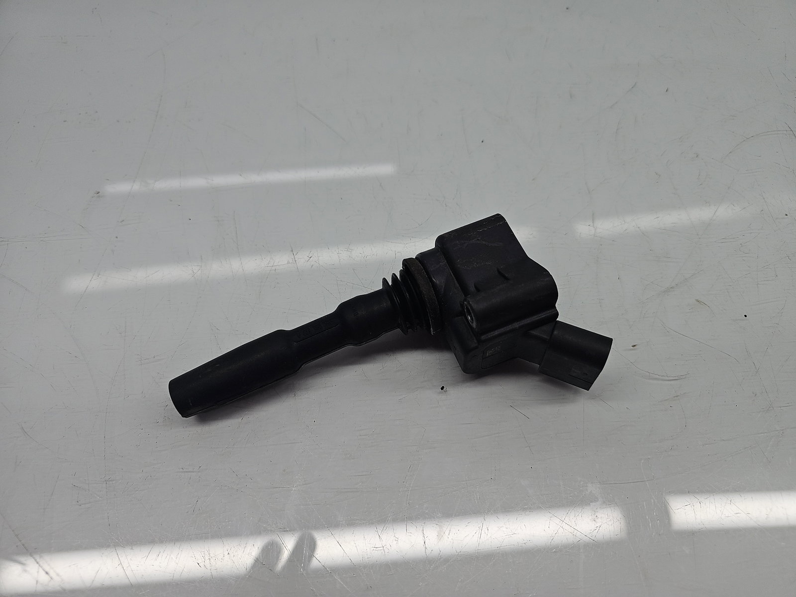 Bobina inductie AUDI A3 (8VS) [Fabr 2013-prezent] 04E905110E 1.4 TFSI CZEA 110KW / 150CP - imagine 1