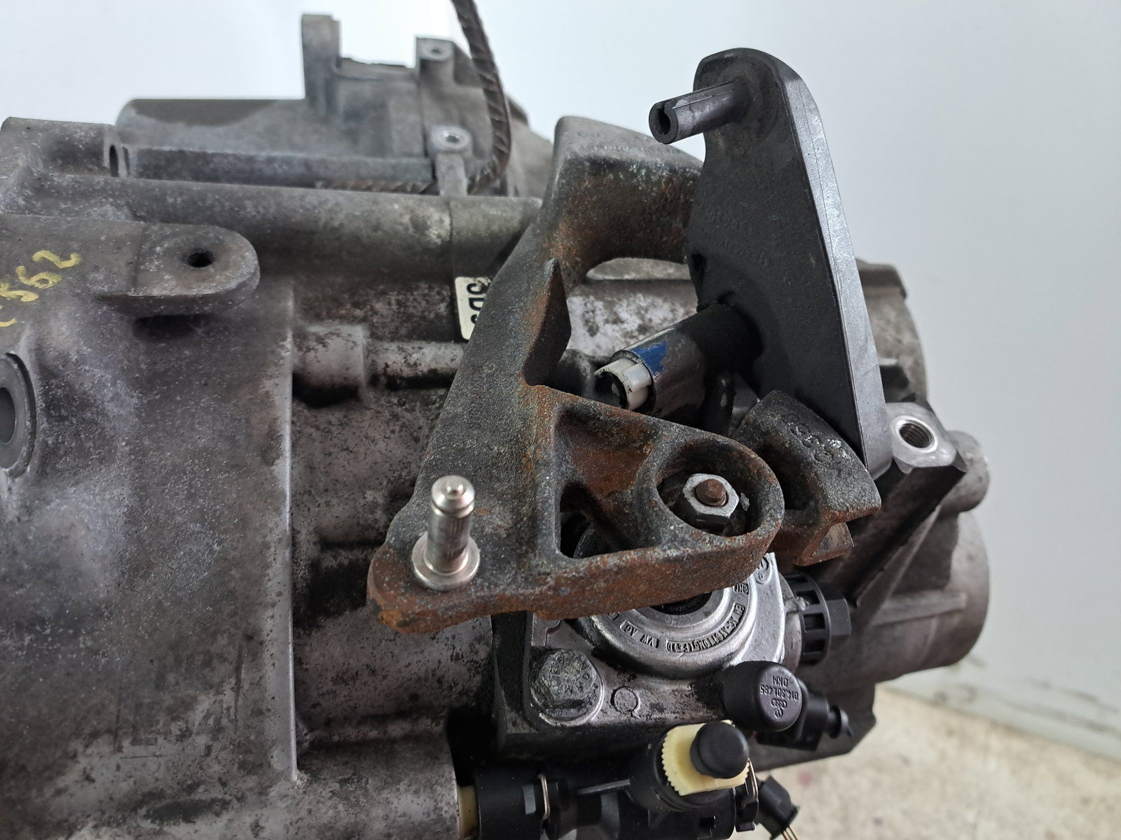 Cutie viteze manuala 6 trepte AUDI A3 Sportback (8PA) [Fabr 2004-2013] 2.0 TDI CFFB NFU 103KW / 140CP - imagine 6