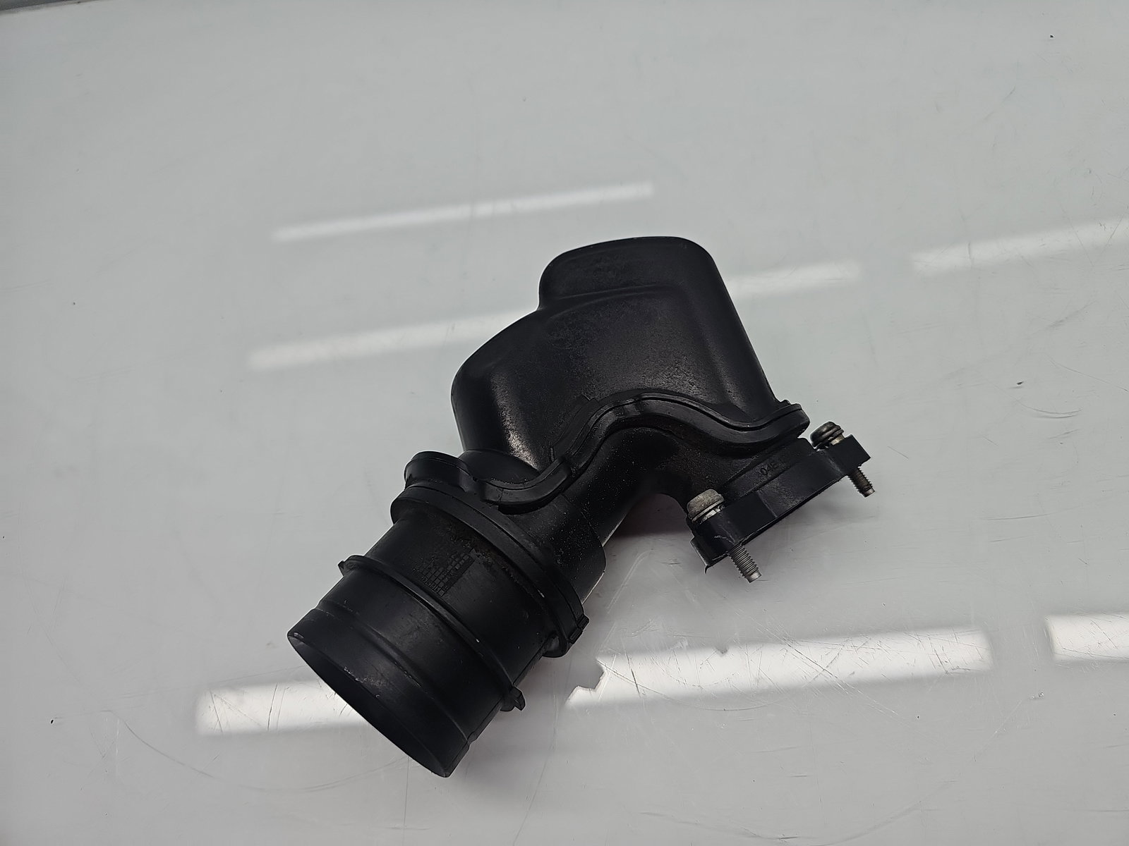 Rezonator aer AUDI A3 (8VS) [Fabr 2013-prezent] 04E129656 1.4 TFSI CZEA 110KW / 150CP - imagine 3