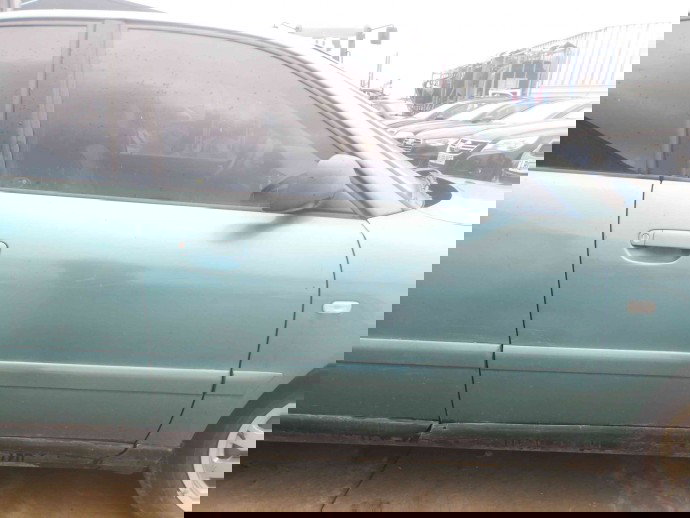 Usa dreapta fata LX6V Audi A4 (8D2, B5) [Fabr 1994-2000] 1.9 AHH