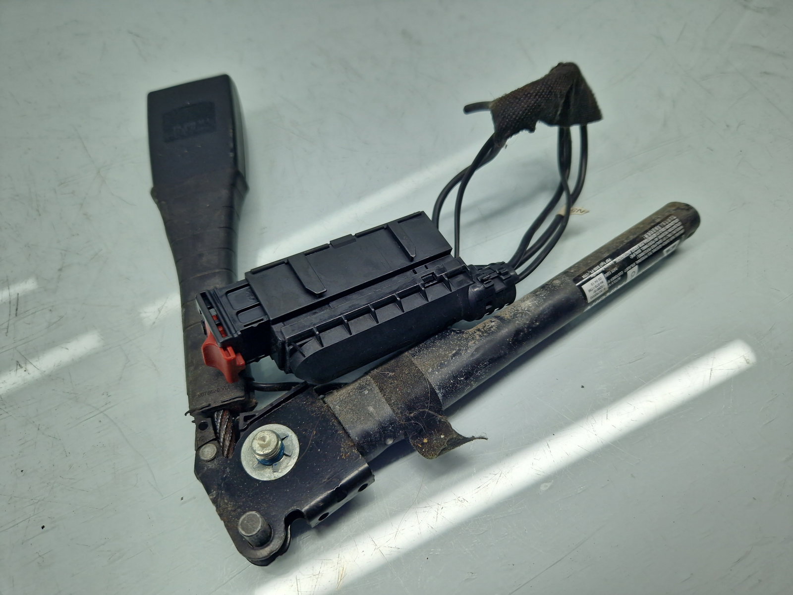 Capsa centura dreapta fata Opel Corsa D [Fabr 2006-2013] 616046800C - imagine 4