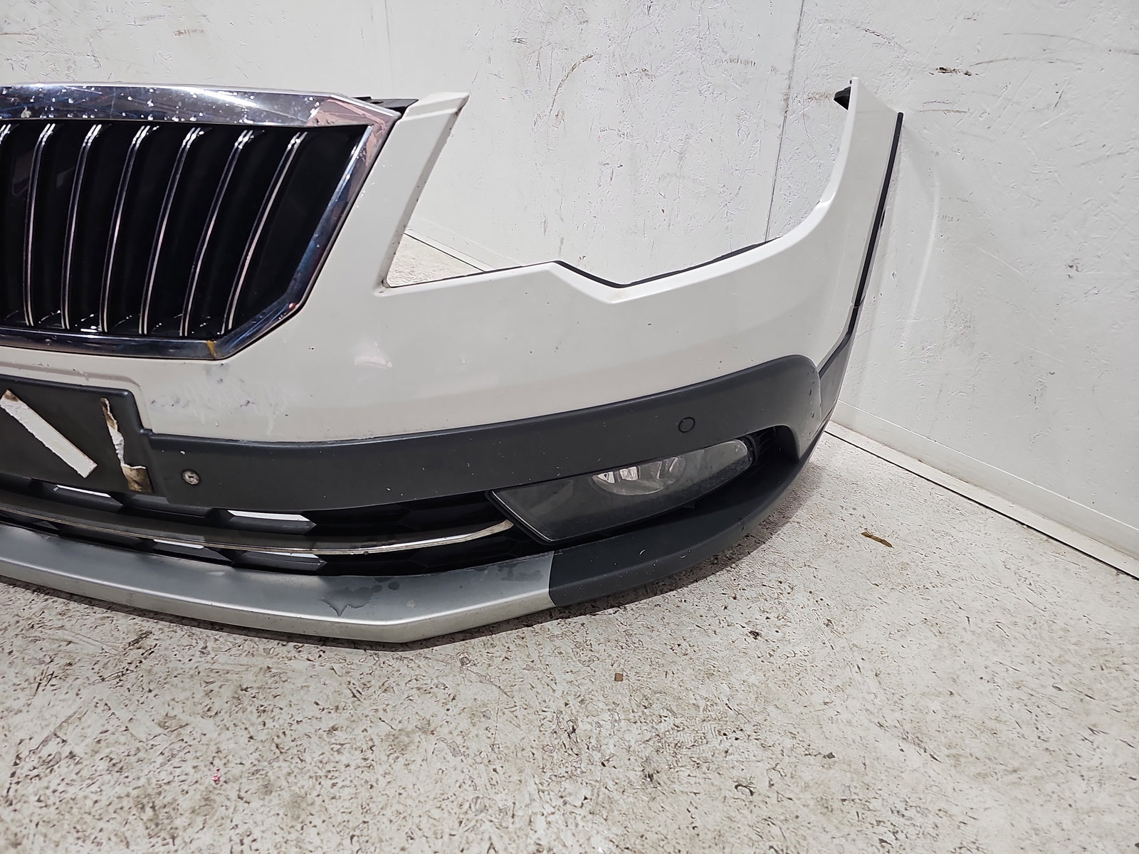 Bara fata Skoda Superb II (3T5) [Fabr 2009-2015] Break Facelift LF9E - imagine 3