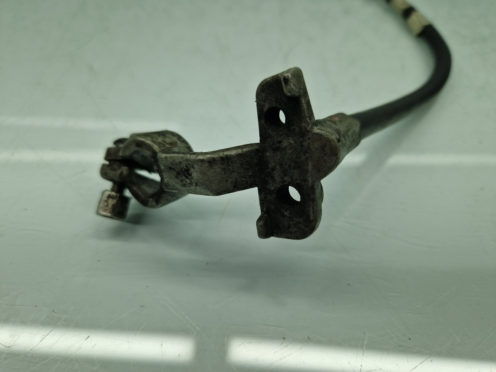 Borna baterie (-) Opel Corsa D [Fabr 2006-2013] 13334621 - imagine 1