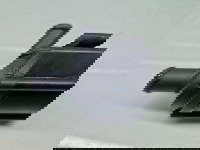 Pompa recirculare apa Volkswagen Golf 7 (5G) [Fabr 2014-prezent] 5Q0965561B 1.6 TDI CLHA 77KW / 105CP