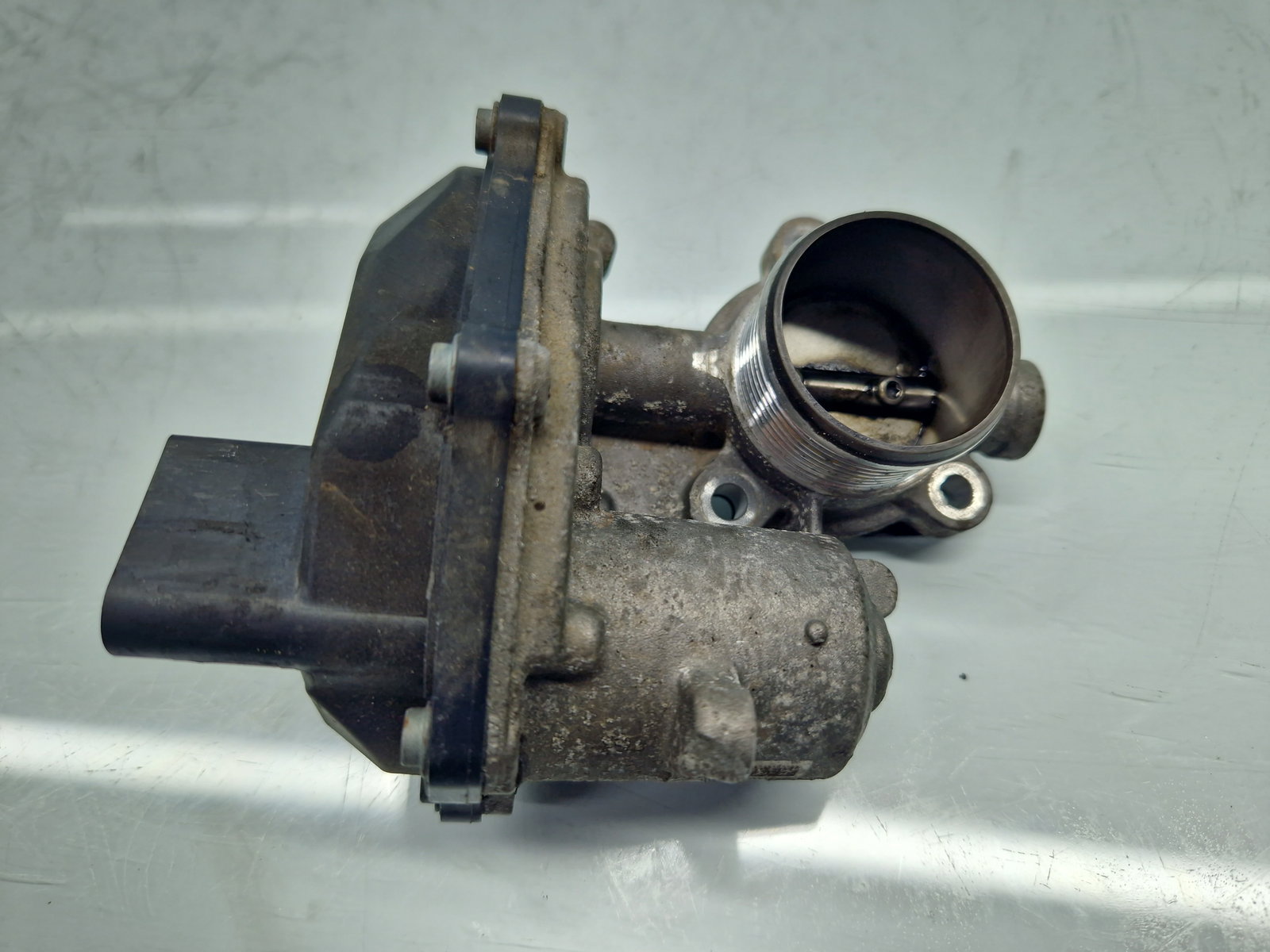 Supapa EGR Volkswagen Golf 7 (5G) [Fabr 2014-prezent] 04L131501 1.6 TDI CLHA 77KW / 105CP - imagine 1