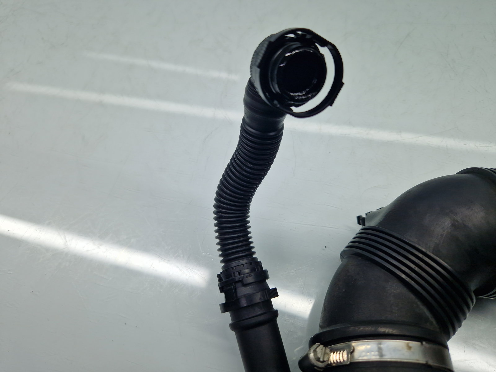 Tub admisie aer Volkswagen Golf 7 (5G) [Fabr 2014-prezent] 5Q0129654 1.6 TDI CLHA 77KW / 105CP - imagine 5