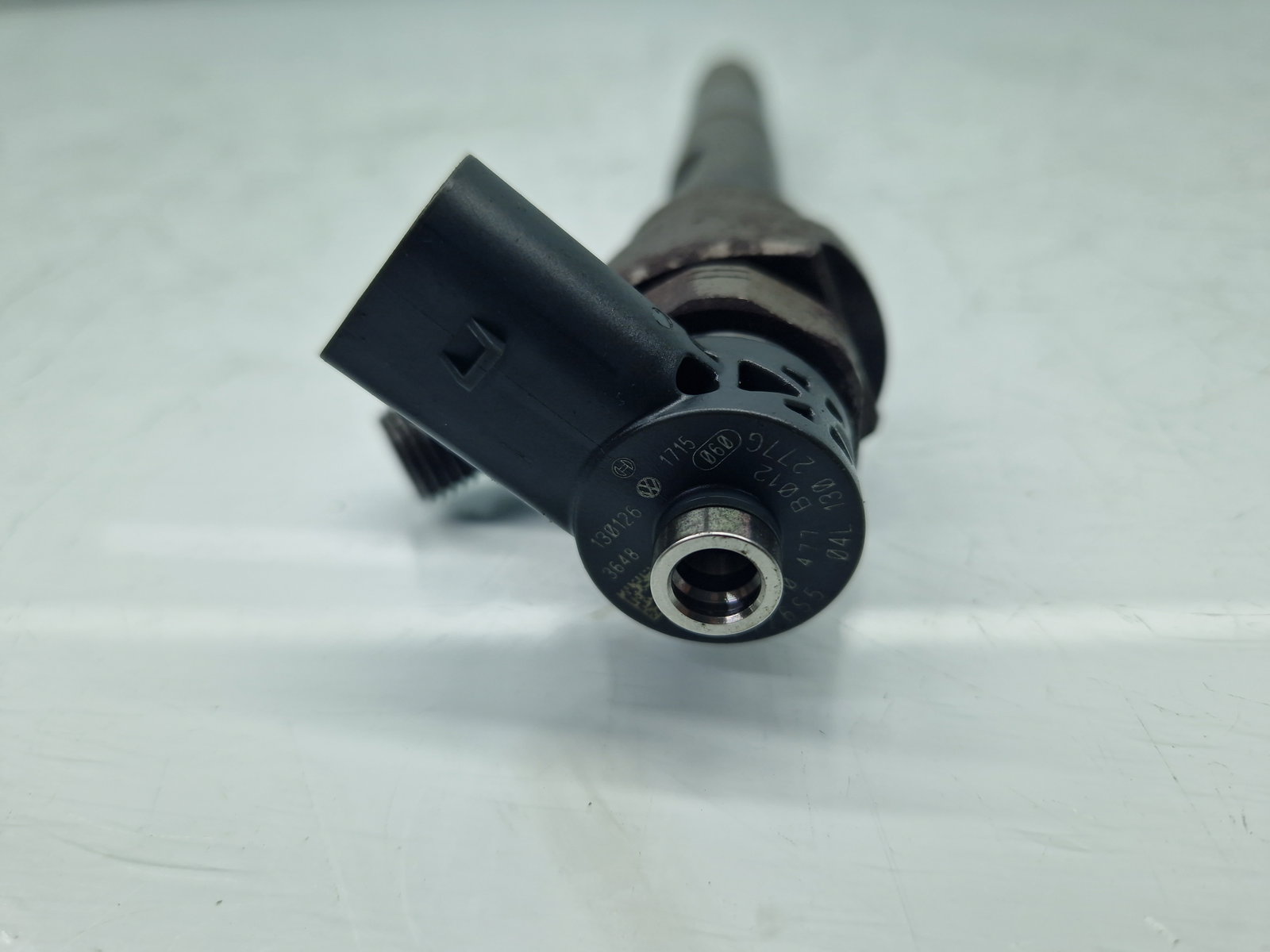 Injector Volkswagen Golf 7 (5G) [Fabr 2014-prezent] 04L130277G 1.6 TDI CLHA 77KW / 105CP - imagine 2