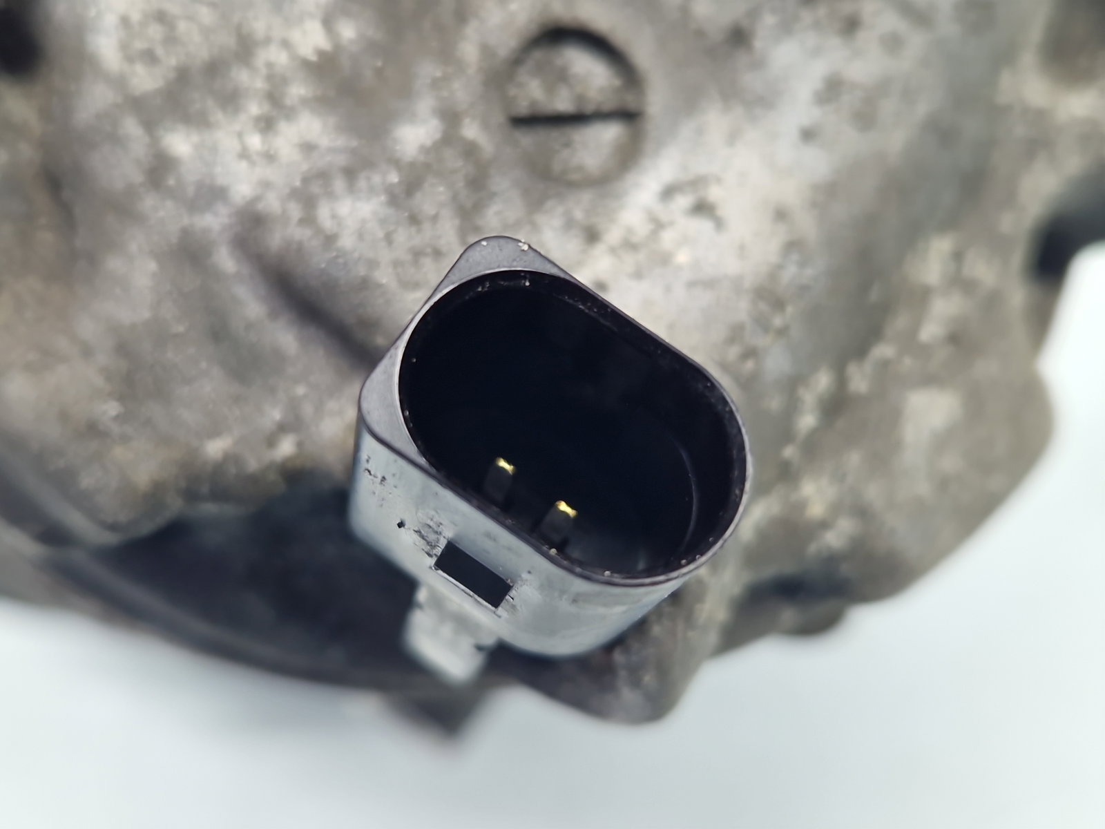 Compresor clima Volkswagen Golf 7 (5G) [Fabr 2014-prezent] 5Q0820803 1.6 TDI CLHA 77KW / 105CP - imagine 3