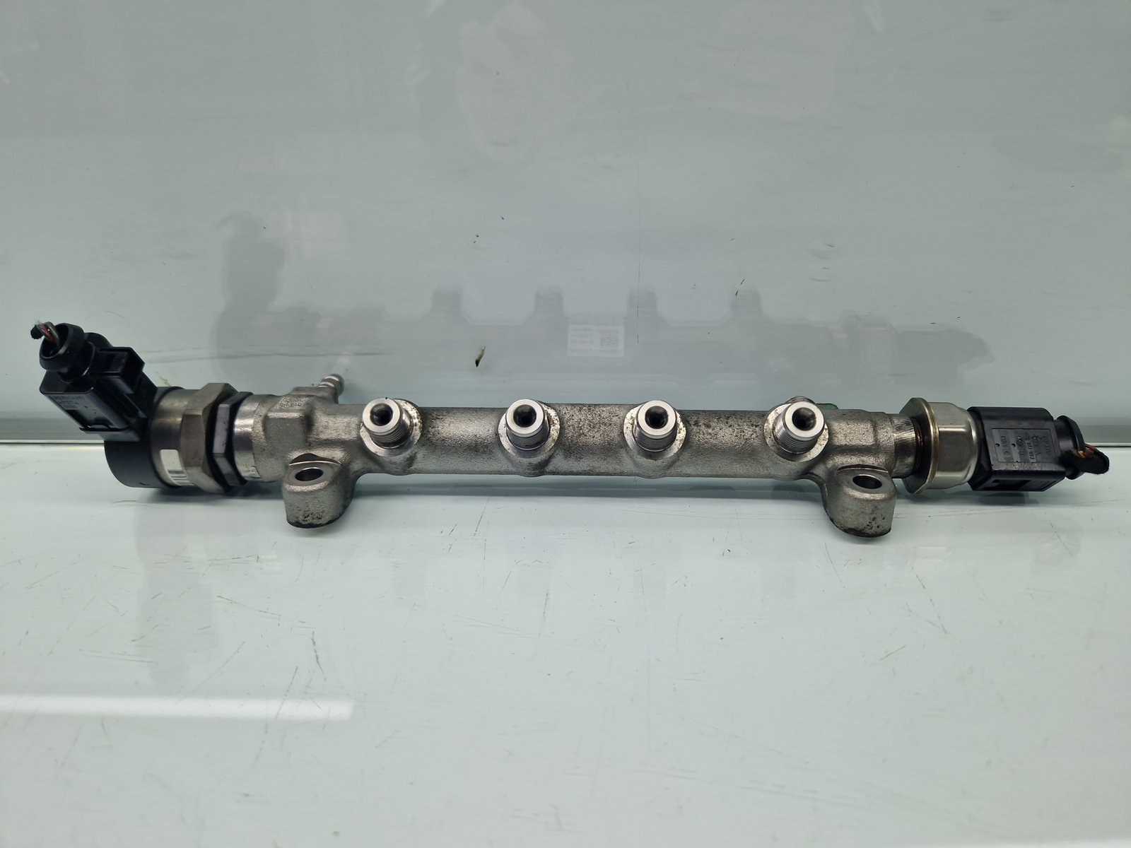 Rampa injectoare Volkswagen Golf 7 (5G) [Fabr 2014-prezent] 04L089B 1.6 TDI CLHA 77KW / 105CP - imagine 1