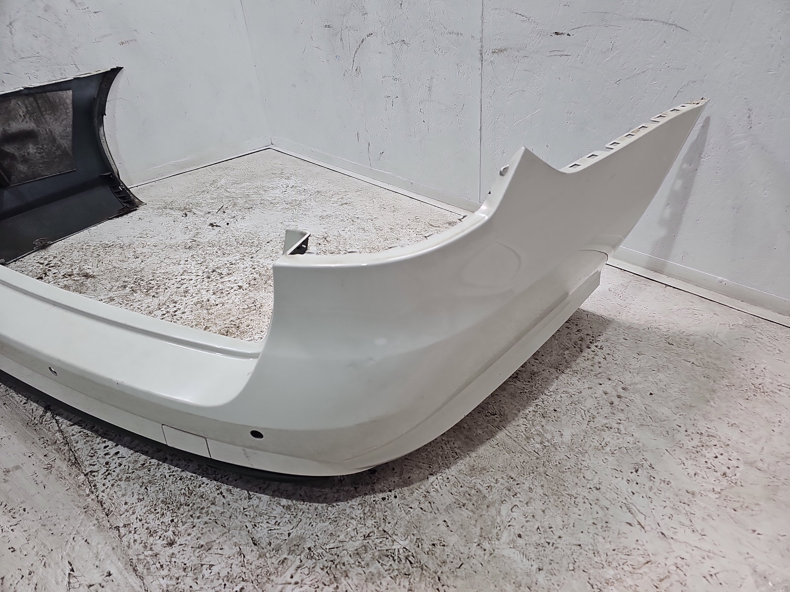 Bara spate Mercedes Clasa E (W212) [Fabr 2009-2016] Break AMG 650U Alb Calcite - imagine 4