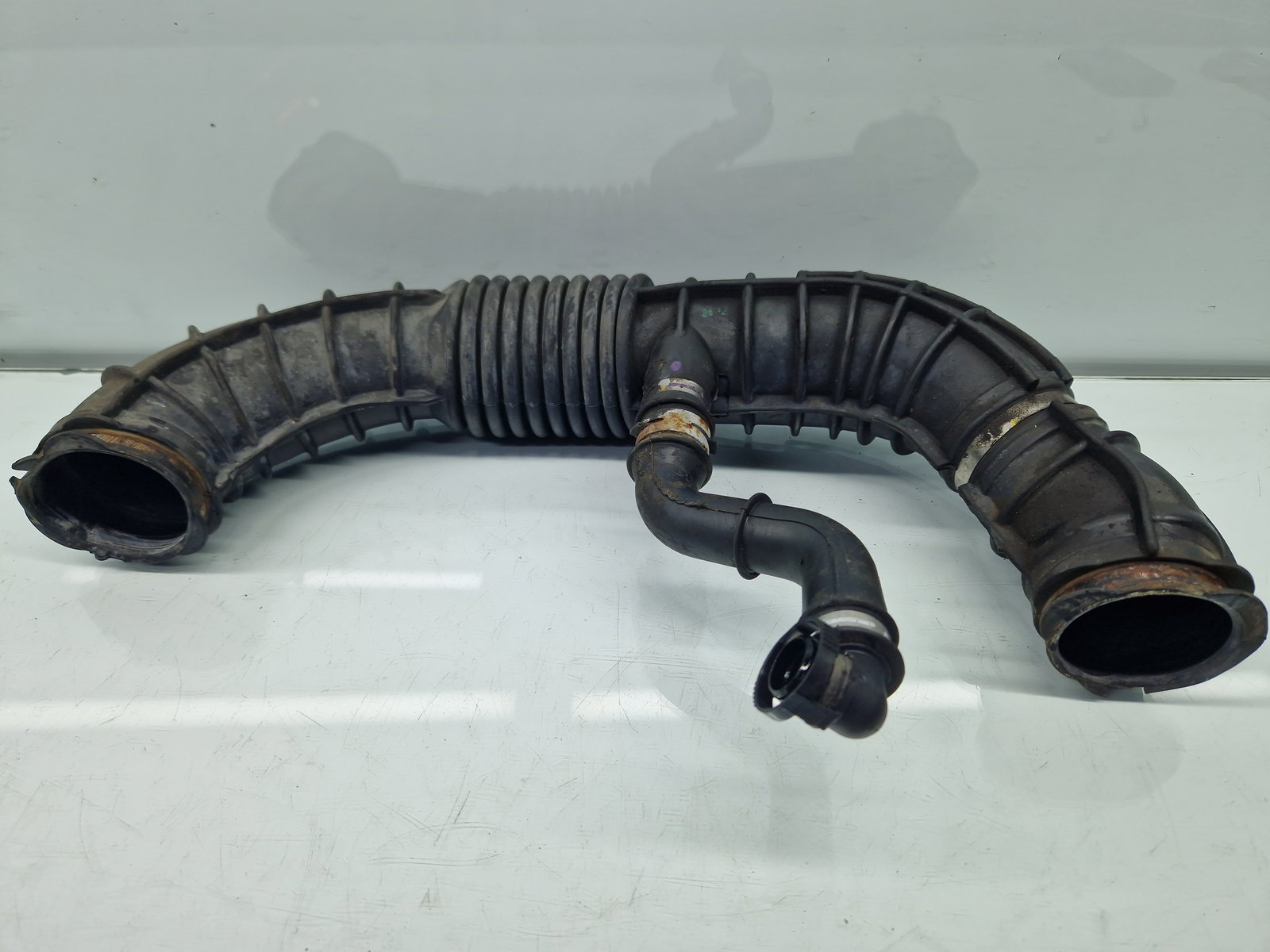 Tub admisie aer Ford Transit Custom (TTF) [Fabr 2012-2016] CC11-9C623-C 2.2 TDCi CYR5 74KW / 100CP - imagine 1