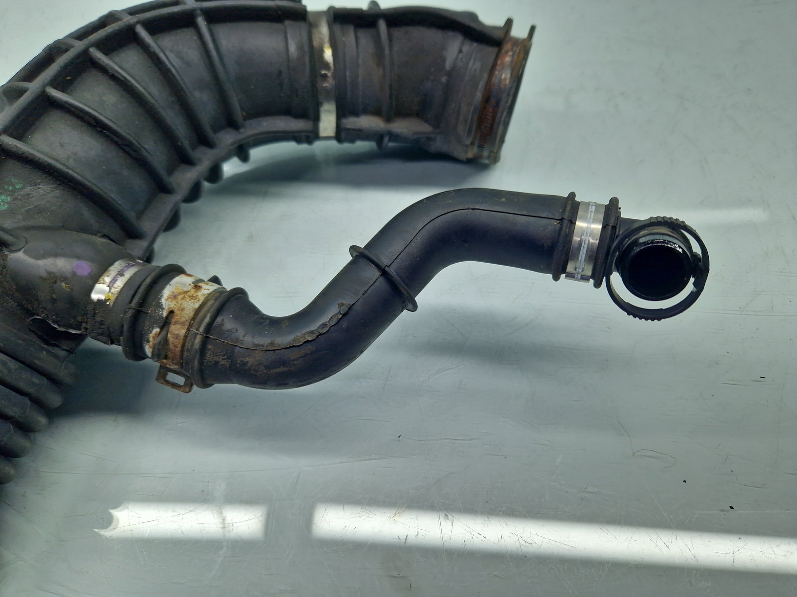 Tub admisie aer Ford Transit Custom (TTF) [Fabr 2012-2016] CC11-9C623-C 2.2 TDCi CYR5 74KW / 100CP - imagine 4