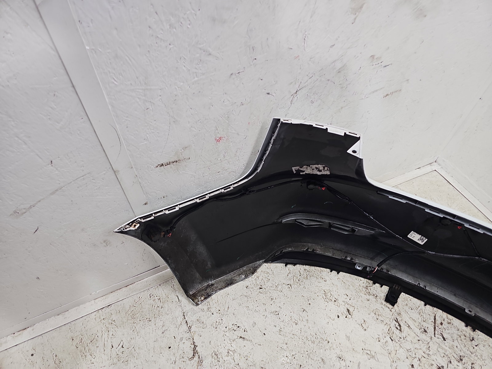 Bara spate TESLA Model 3 [Fabr 2020-2025] Pearl White - imagine 8